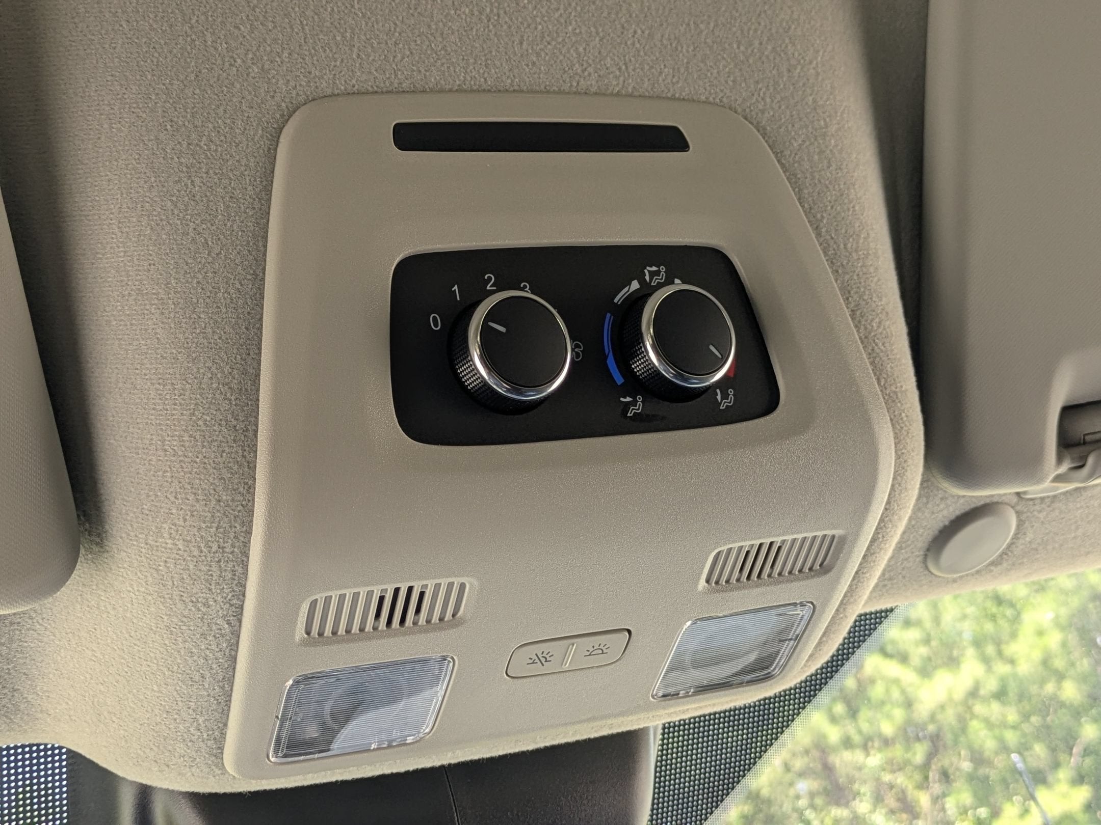 2026 Ford Transit Passenger Wagon XL
