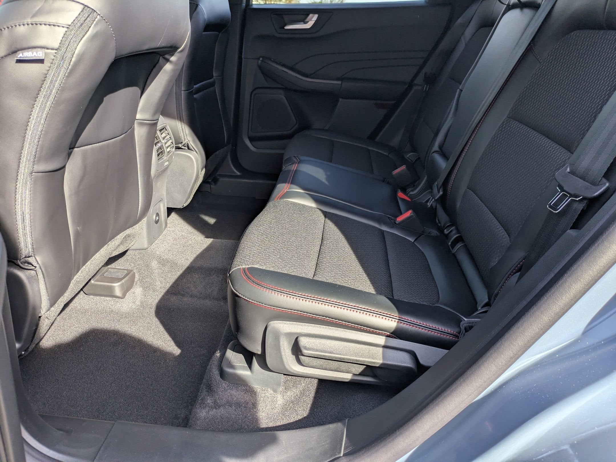 2026 Ford Escape ST-Line Select