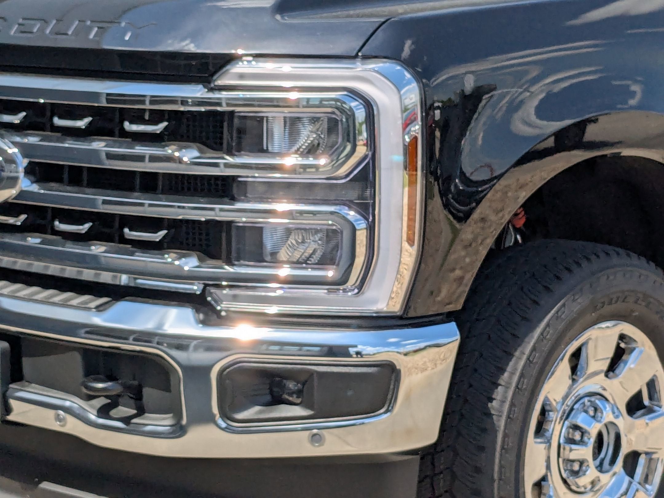 2025 Ford Super Duty F-350 SRW LARIAT