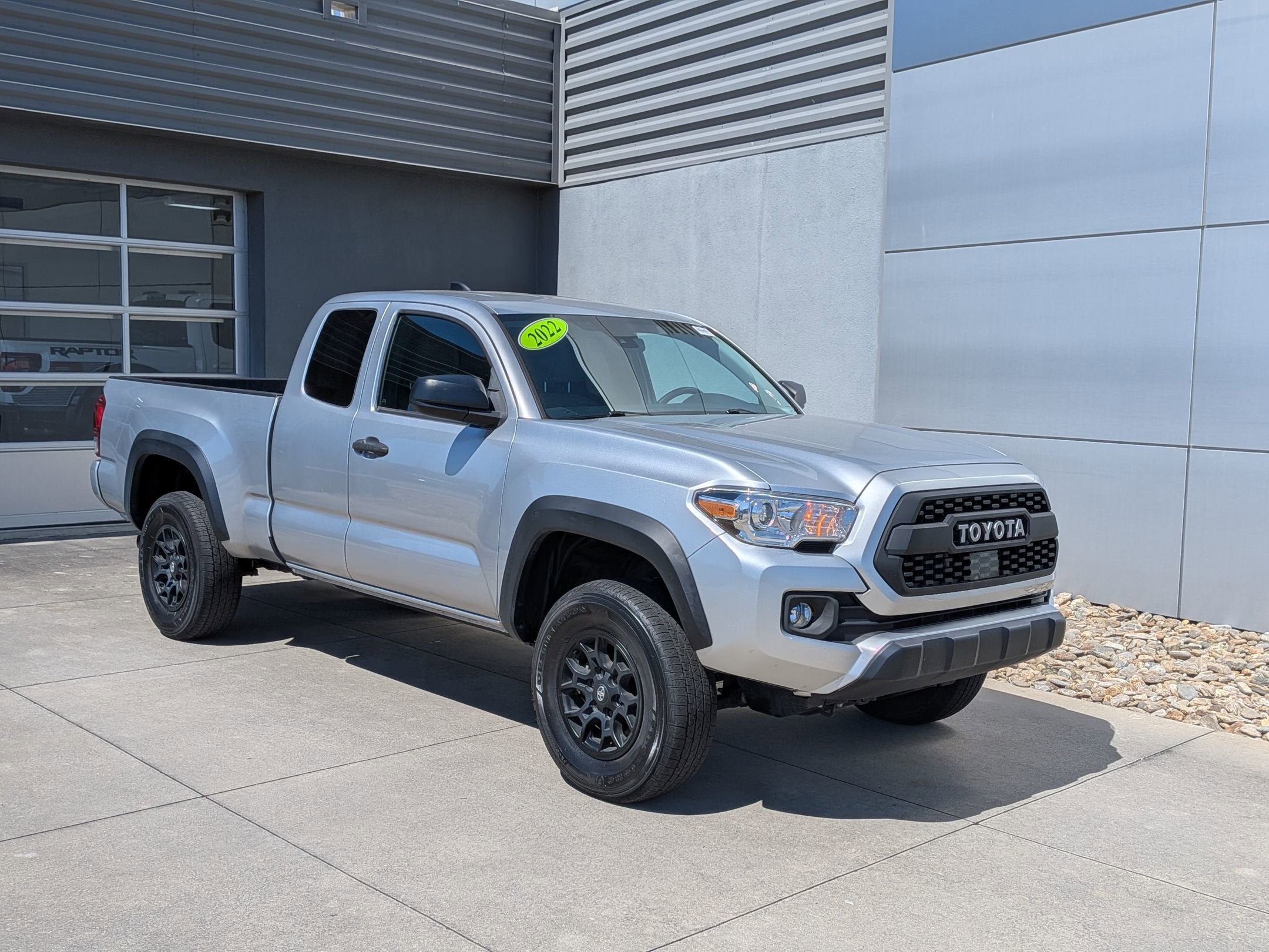 2022 Toyota Tacoma 4WD SR