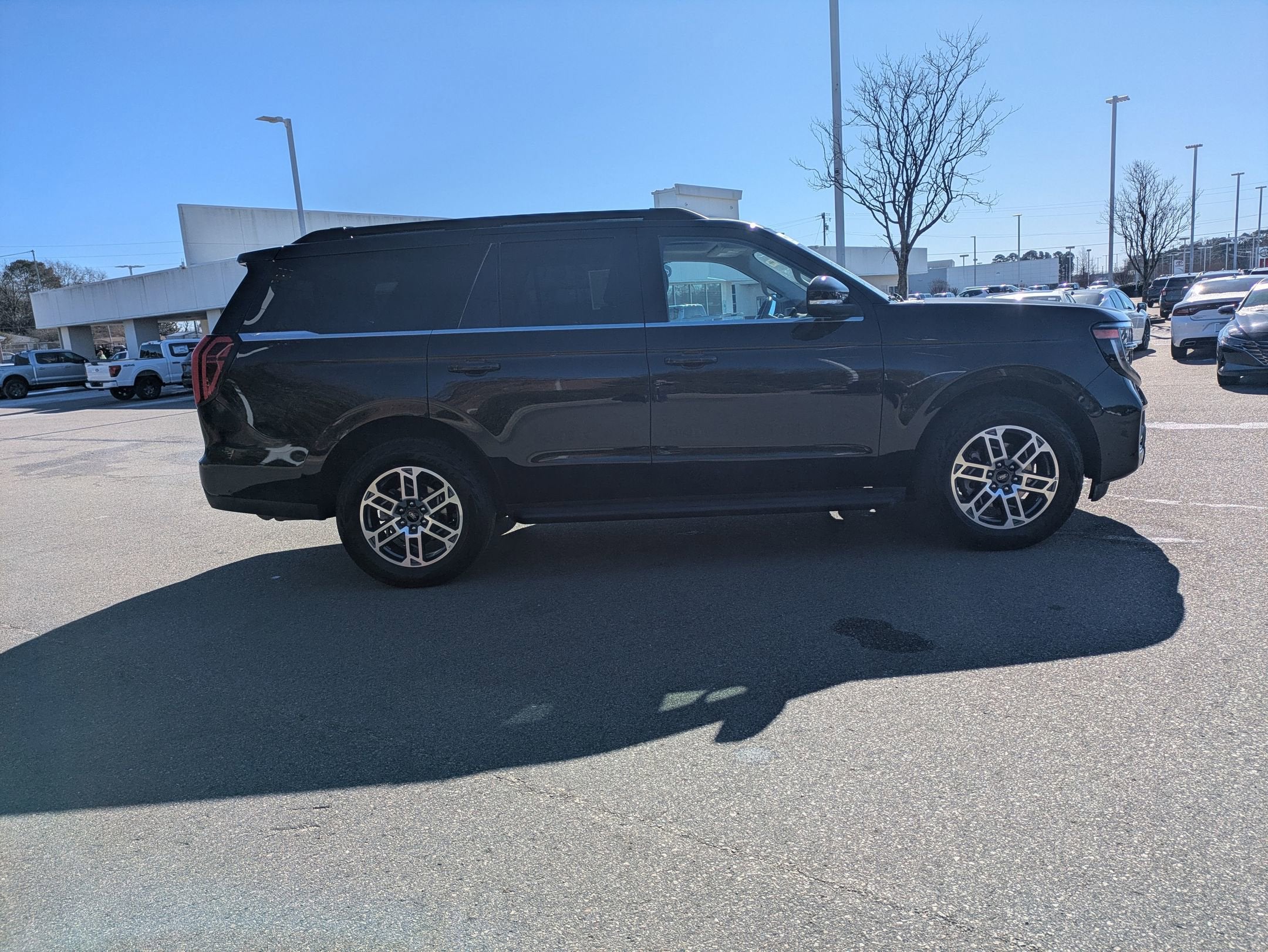 2025 Ford Expedition Active