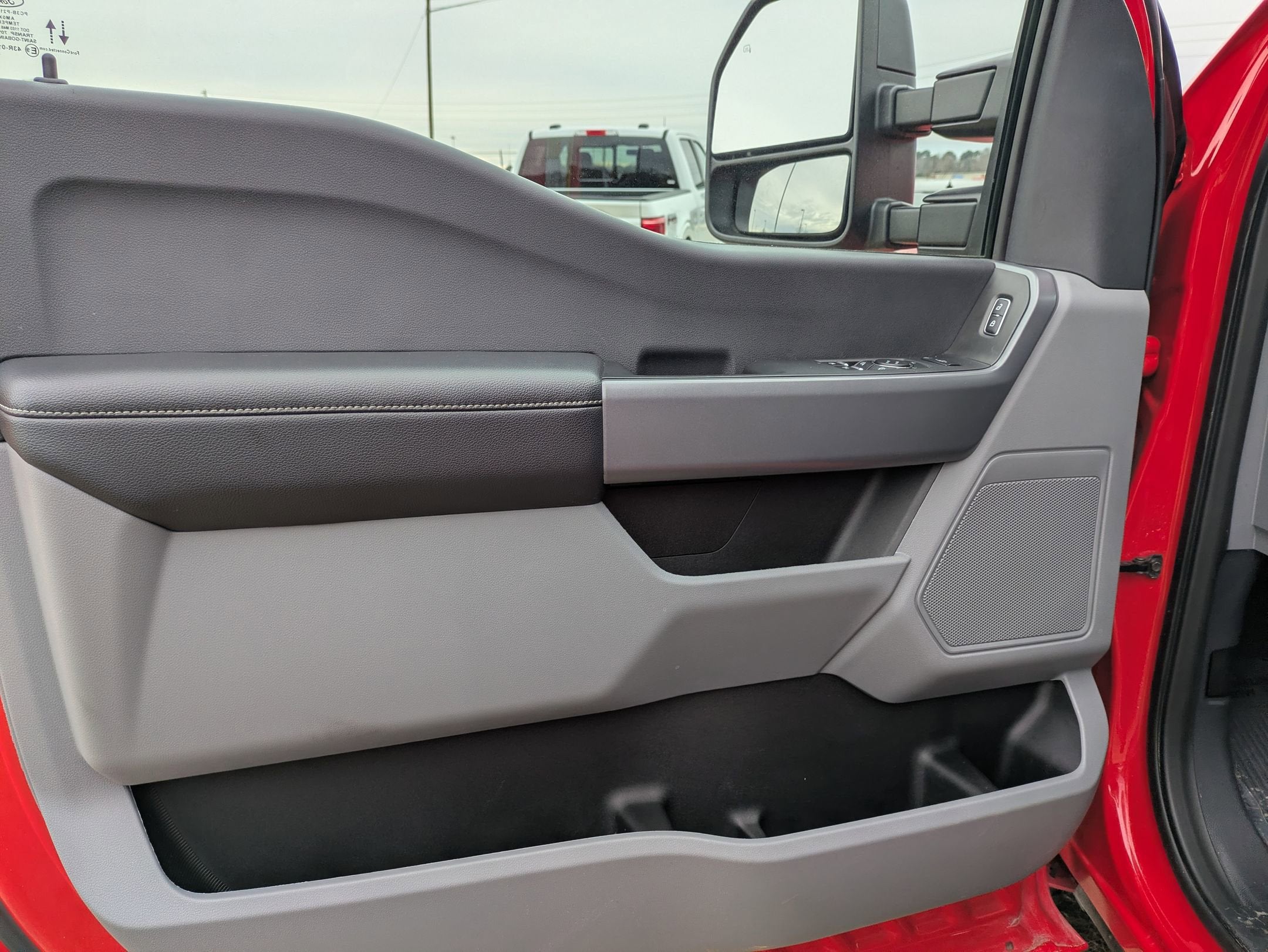 2024 Ford Super Duty F-350 SRW XLT