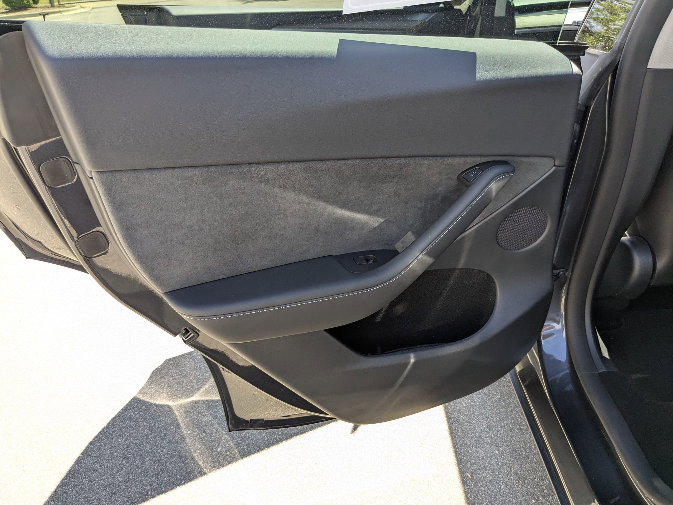 2024 Tesla Model Y Base