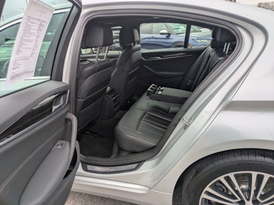 2019 BMW 5 Series 530i