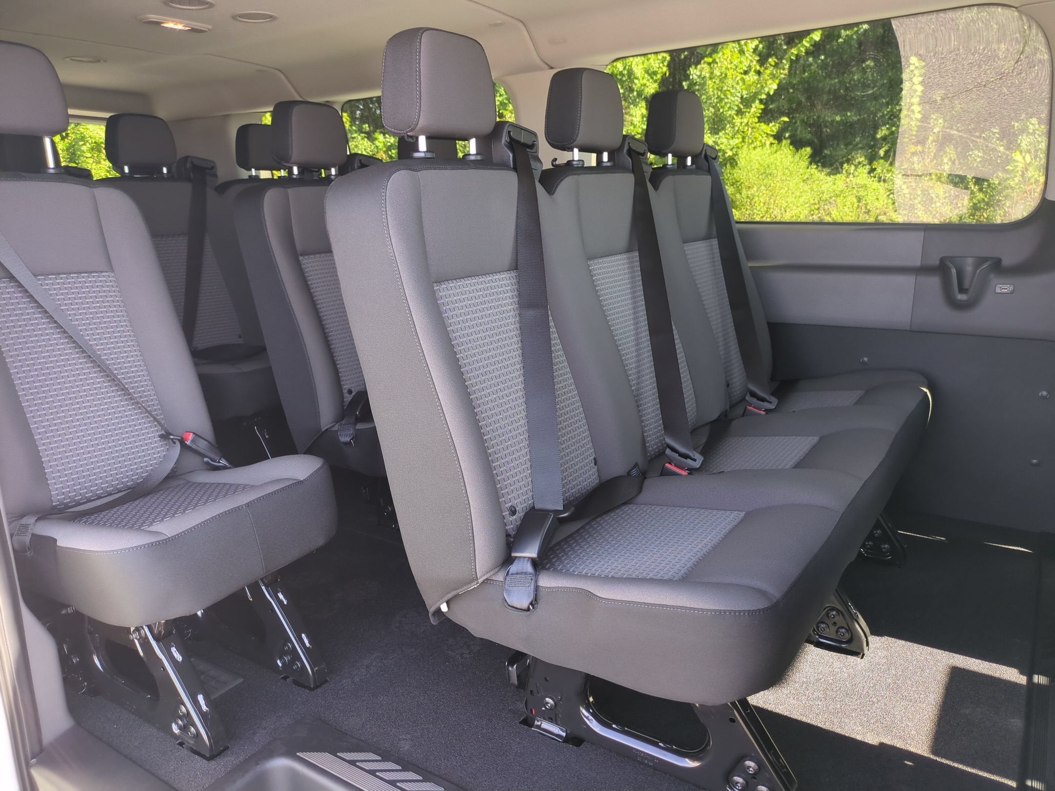2027 Ford Transit Passenger Wagon XL