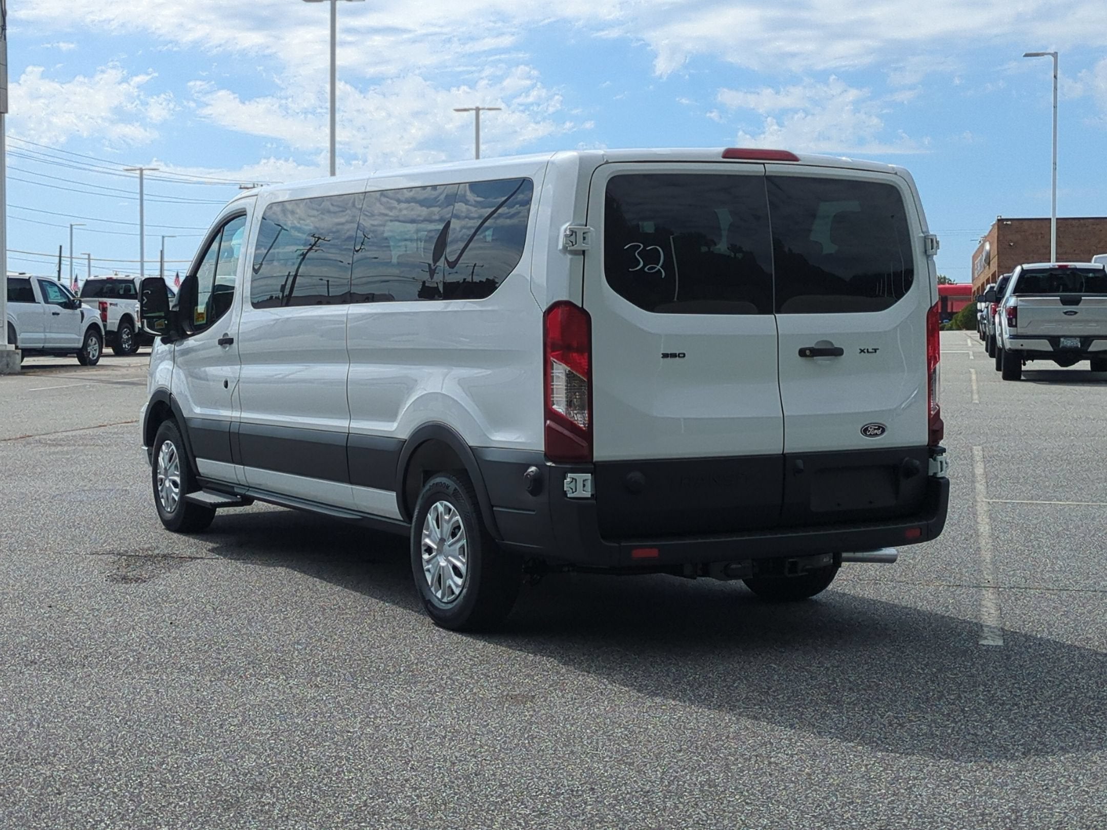 2027 Ford Transit Passenger Wagon XLT