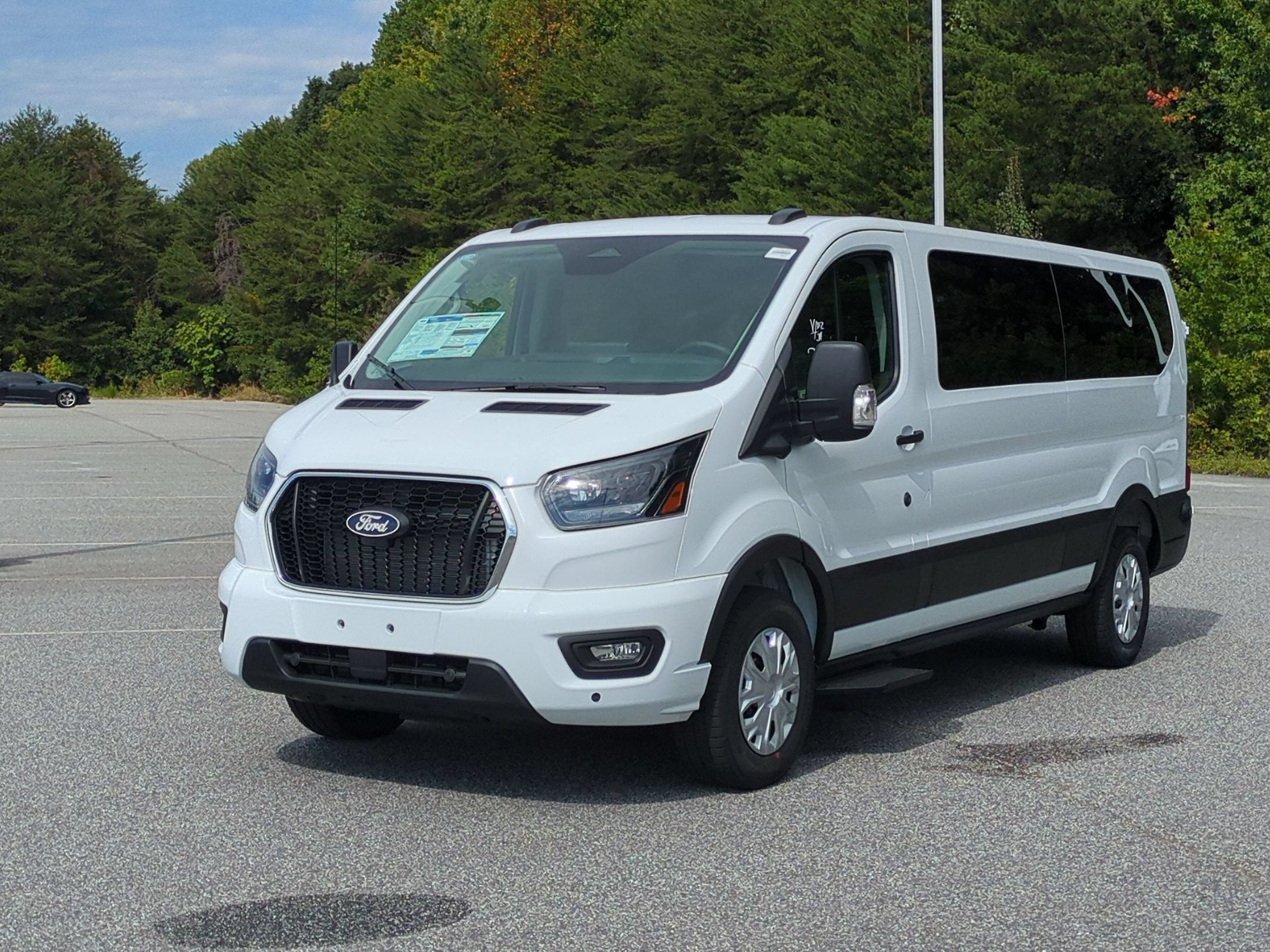 2027 Ford Transit Passenger Wagon XLT