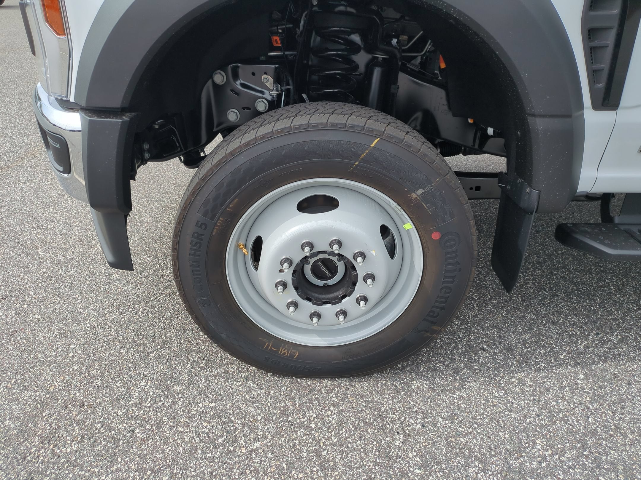 2027 Ford Super Duty F-450 DRW XL