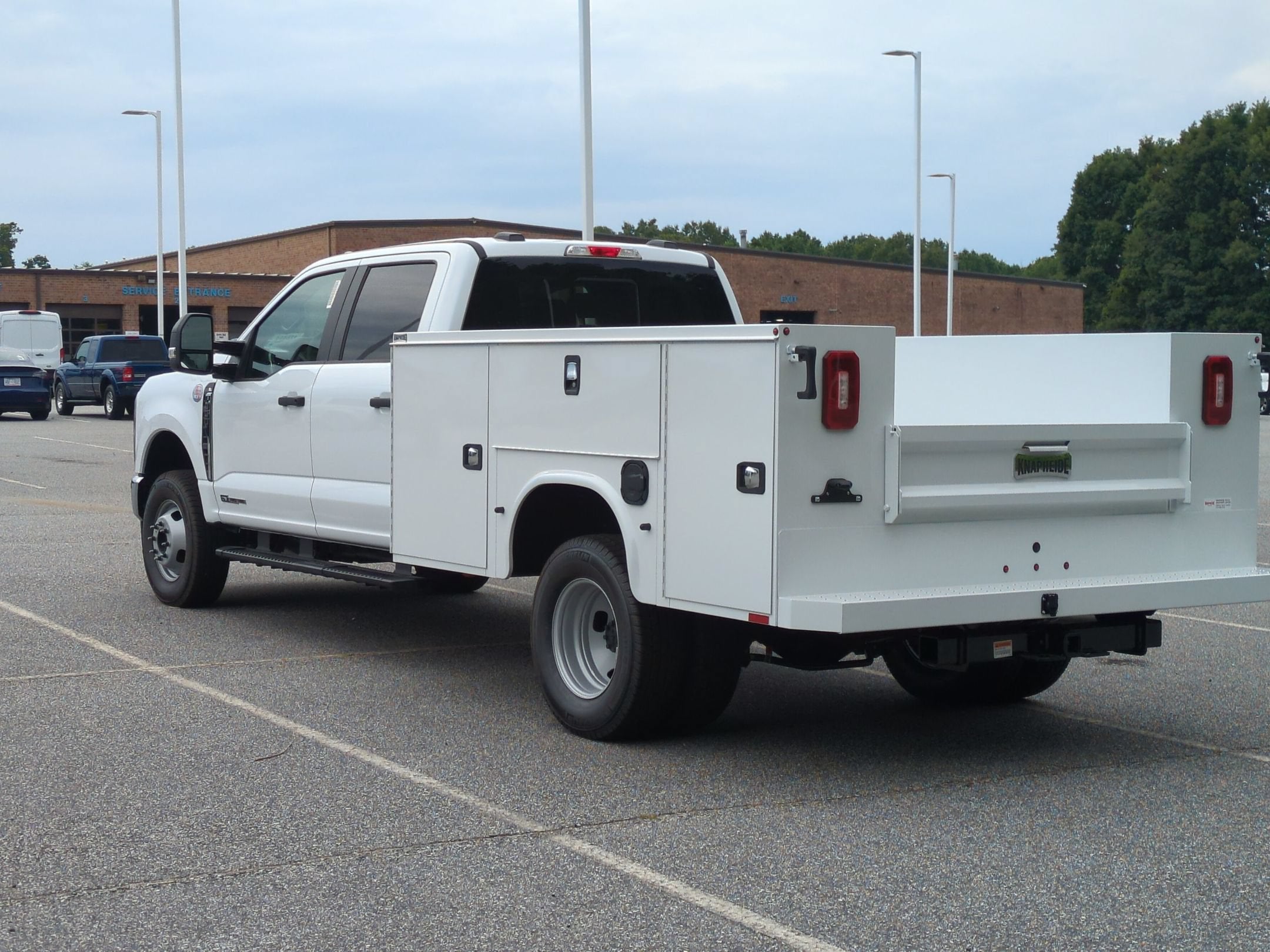 2026 Ford Super Duty F-350 DRW XL