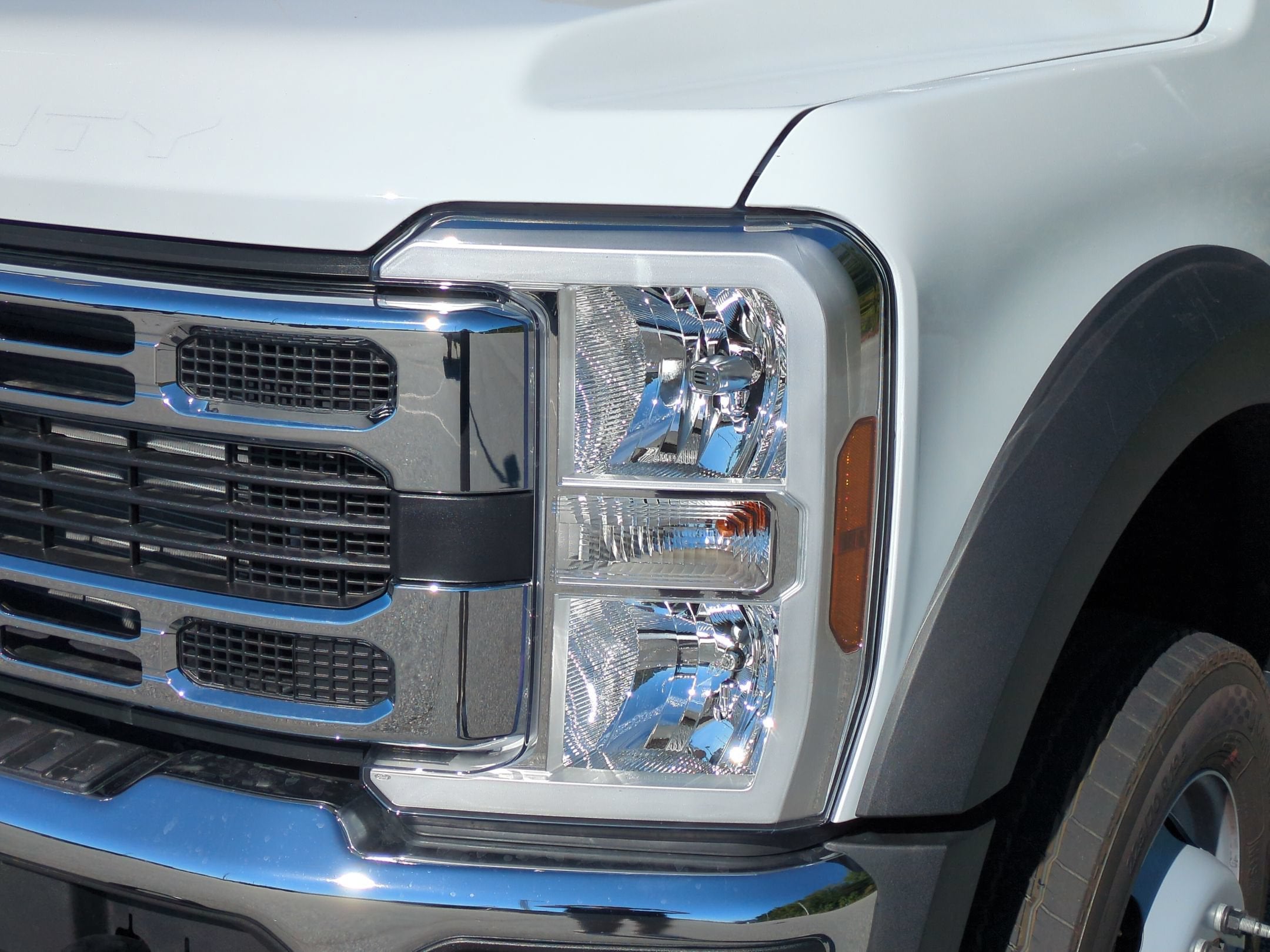 2026 Ford Super Duty F-550 DRW XL