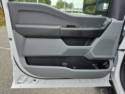 2027 Ford Super Duty F-550 DRW XL