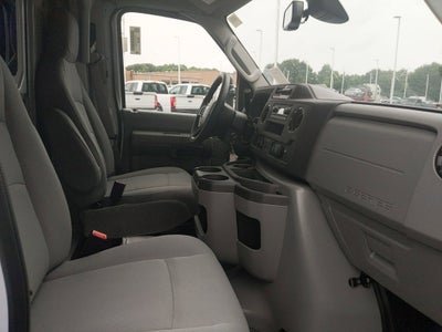 2026 Ford E-Series Cutaway Base