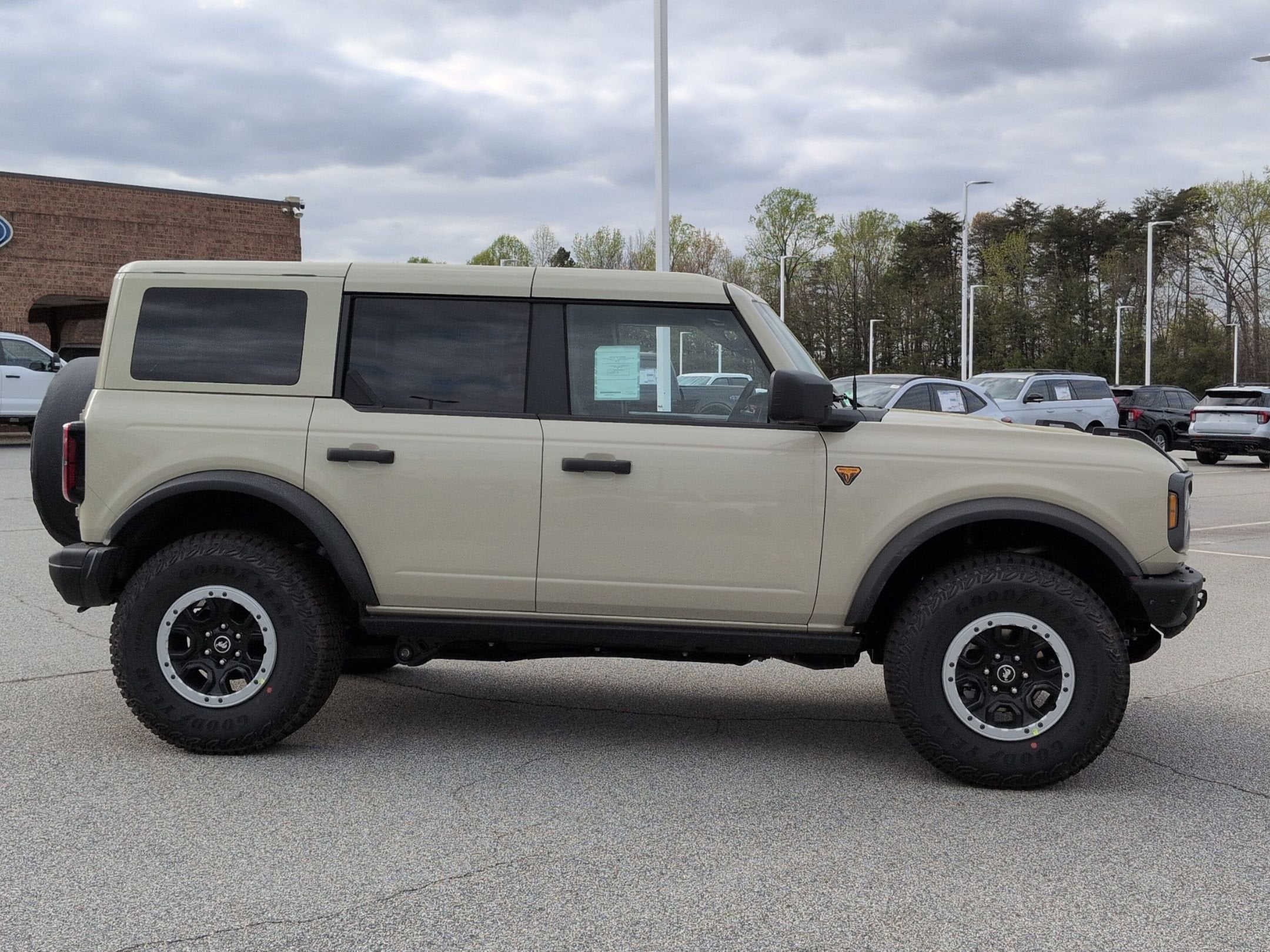 2026 Ford Bronco Badlands