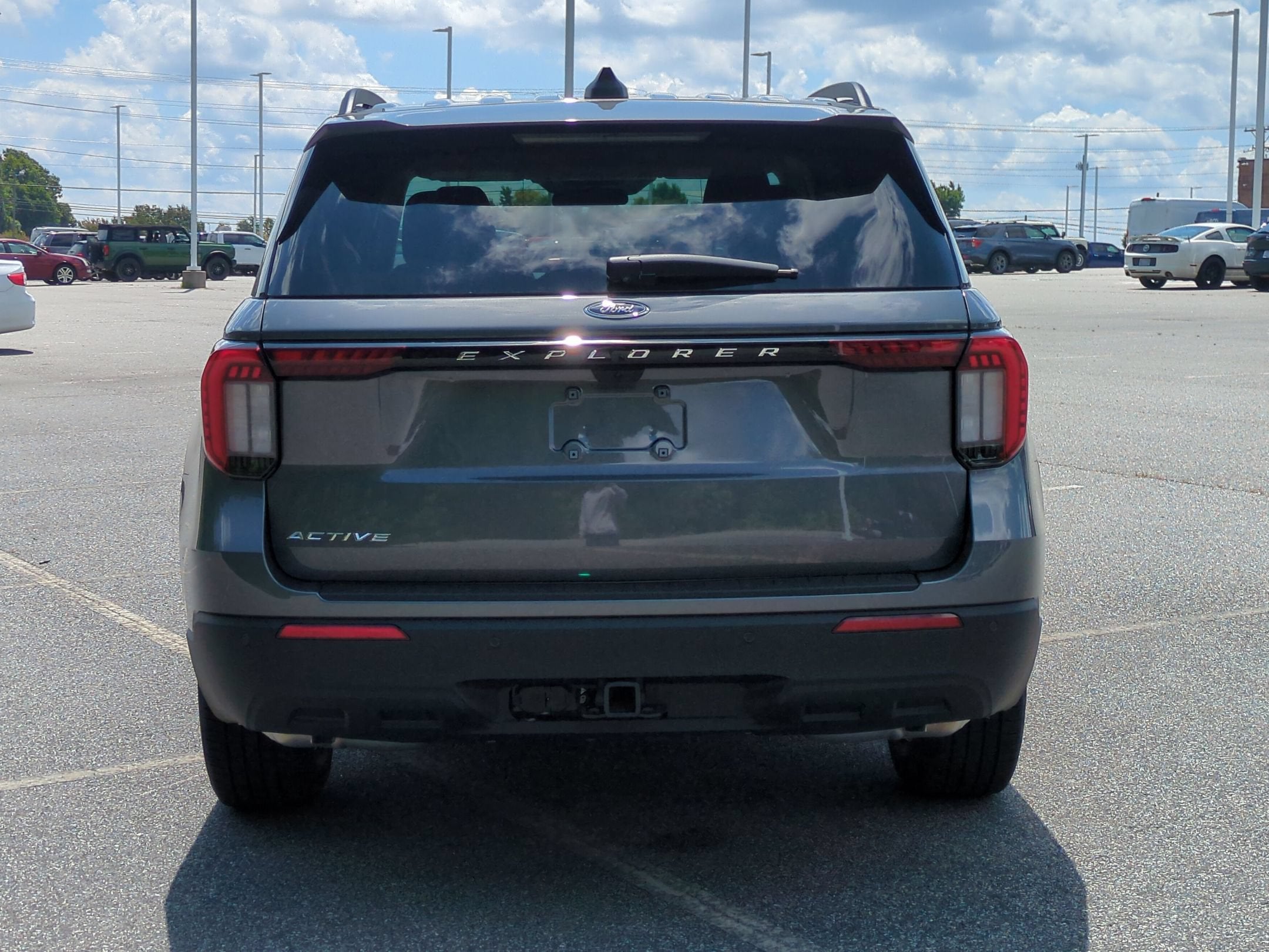 2026 Ford Explorer Active w/200A Pkg