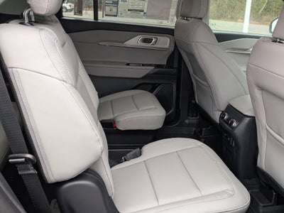 2026 Ford Explorer Active (200A)