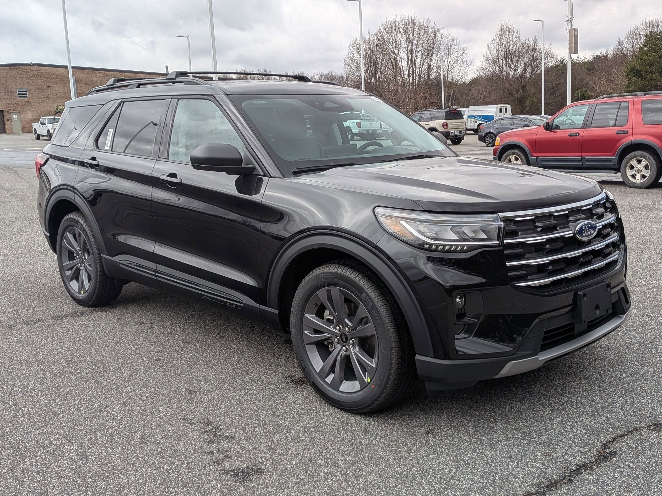 2026 Ford Explorer Active w/200A Pkg