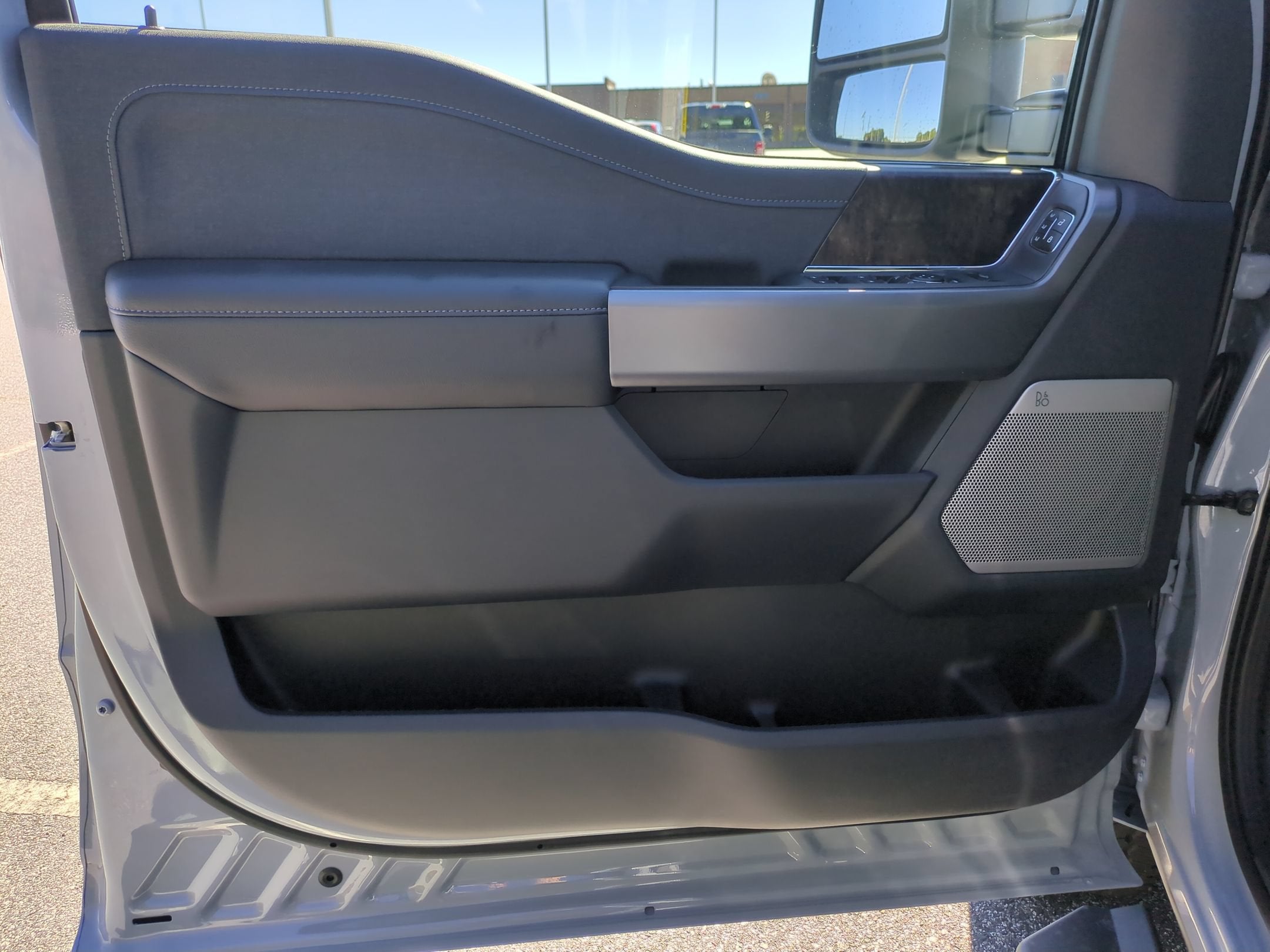 2027 Ford Super Duty F-250 SRW LARIAT