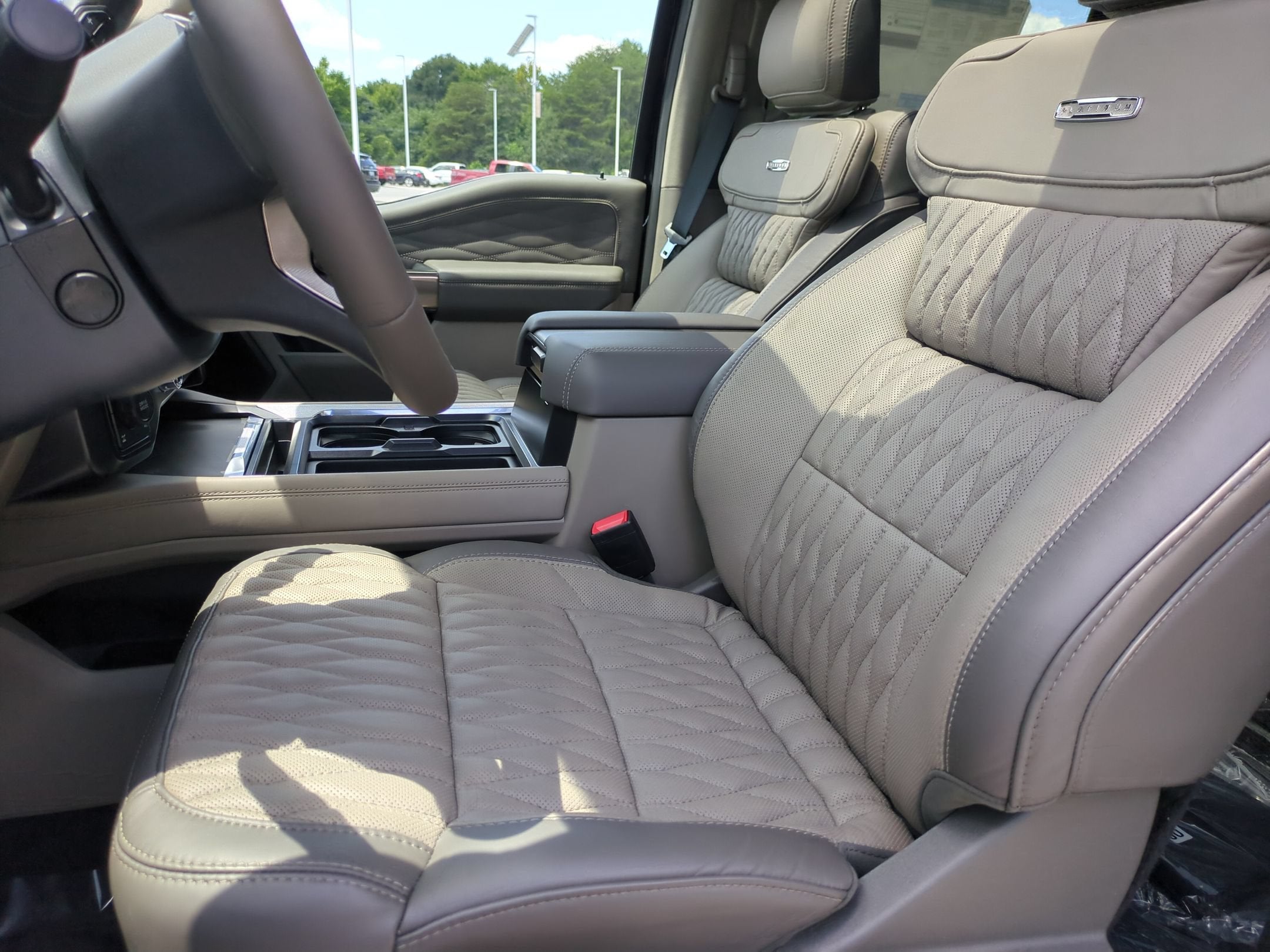 2026 Ford Super Duty F-250 SRW Platinum