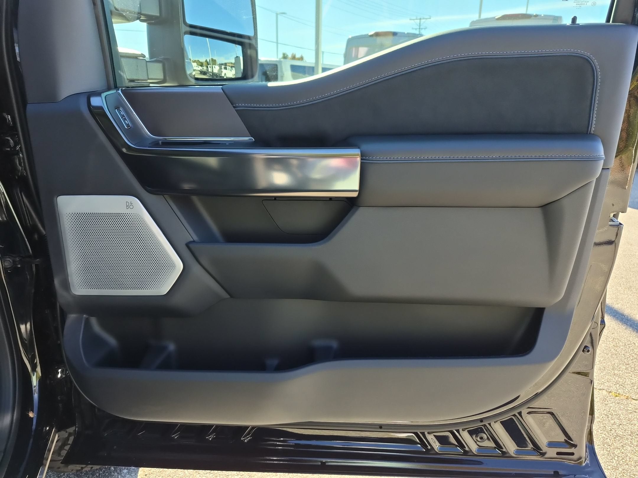 2027 Ford Super Duty F-250 SRW Platinum