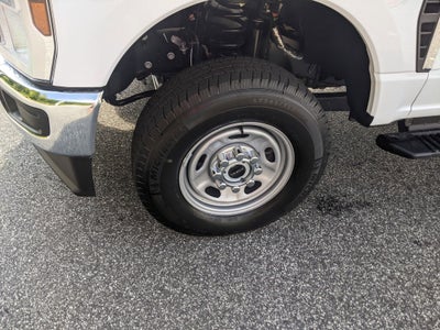 2025 Ford Super Duty F-350 SRW XL