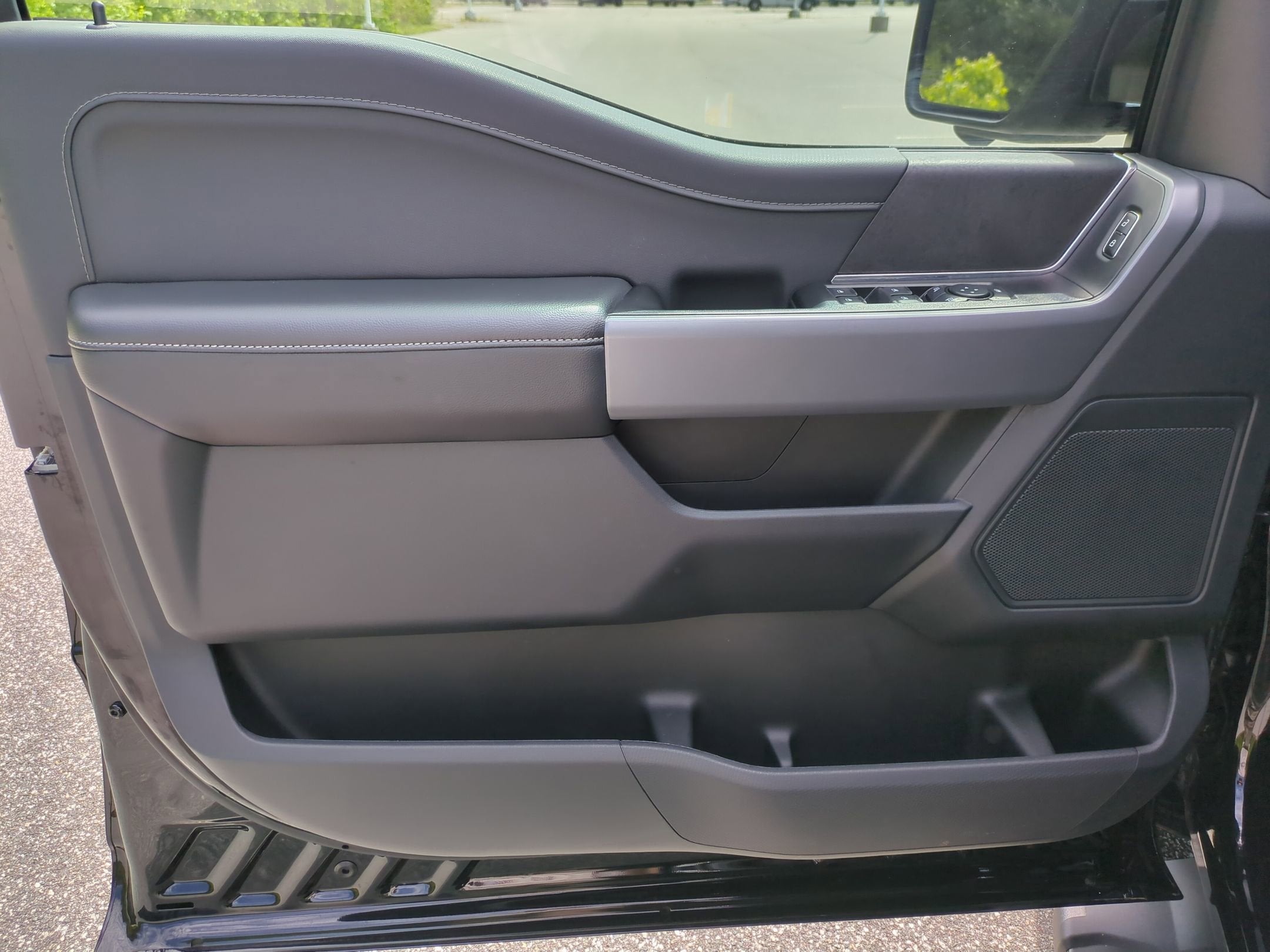 2026 Ford F-150 XLT - Crossroads Courtesy Demo