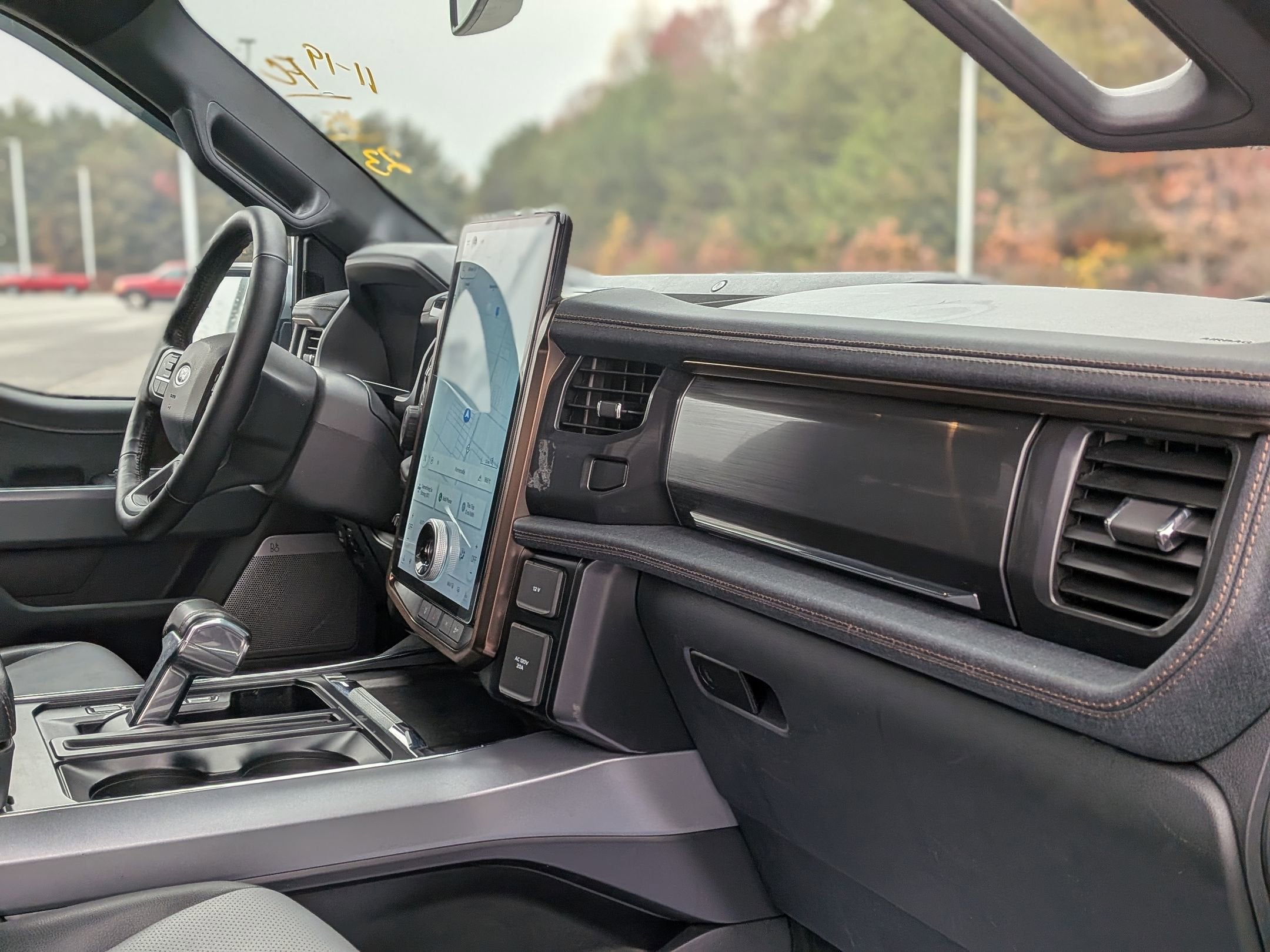 2023 Ford F-150 Lightning LARIAT