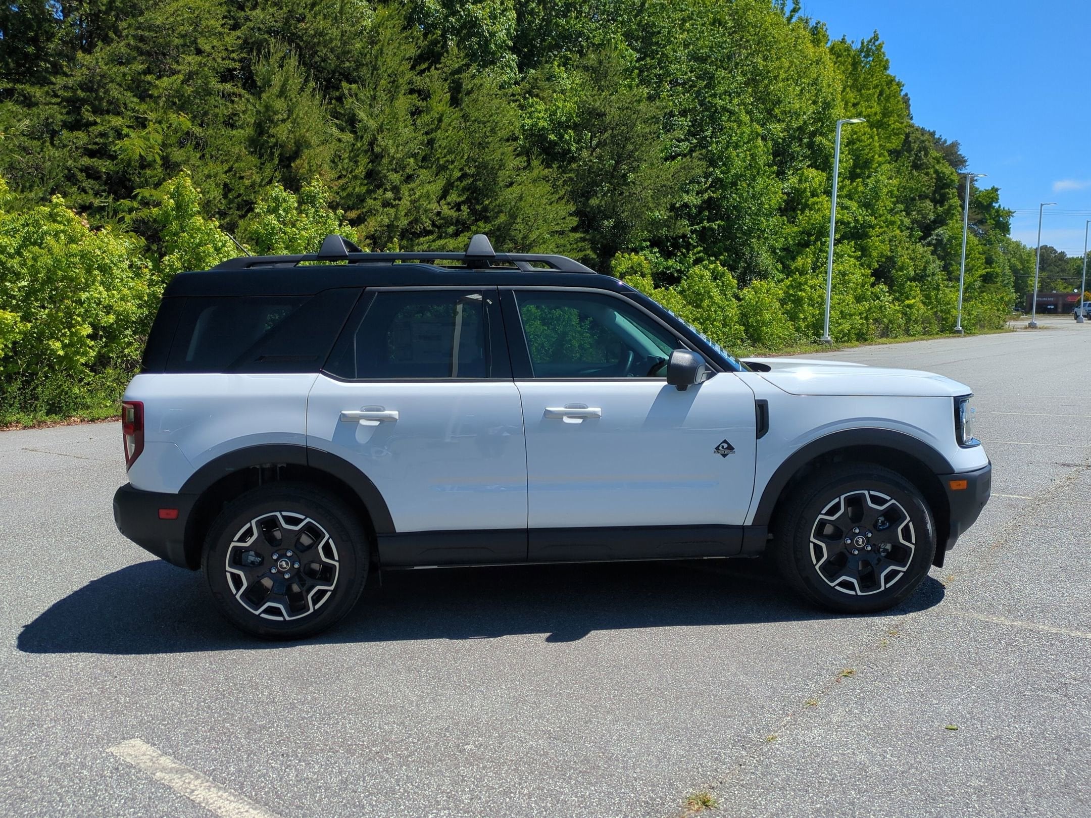 2025 Ford Bronco Sport Outer Banks - Crossroads Courtesy Demo