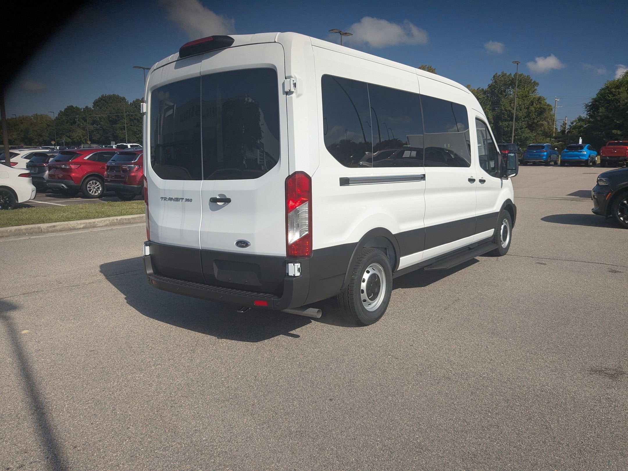 2025 Ford Transit Passenger Wagon XL