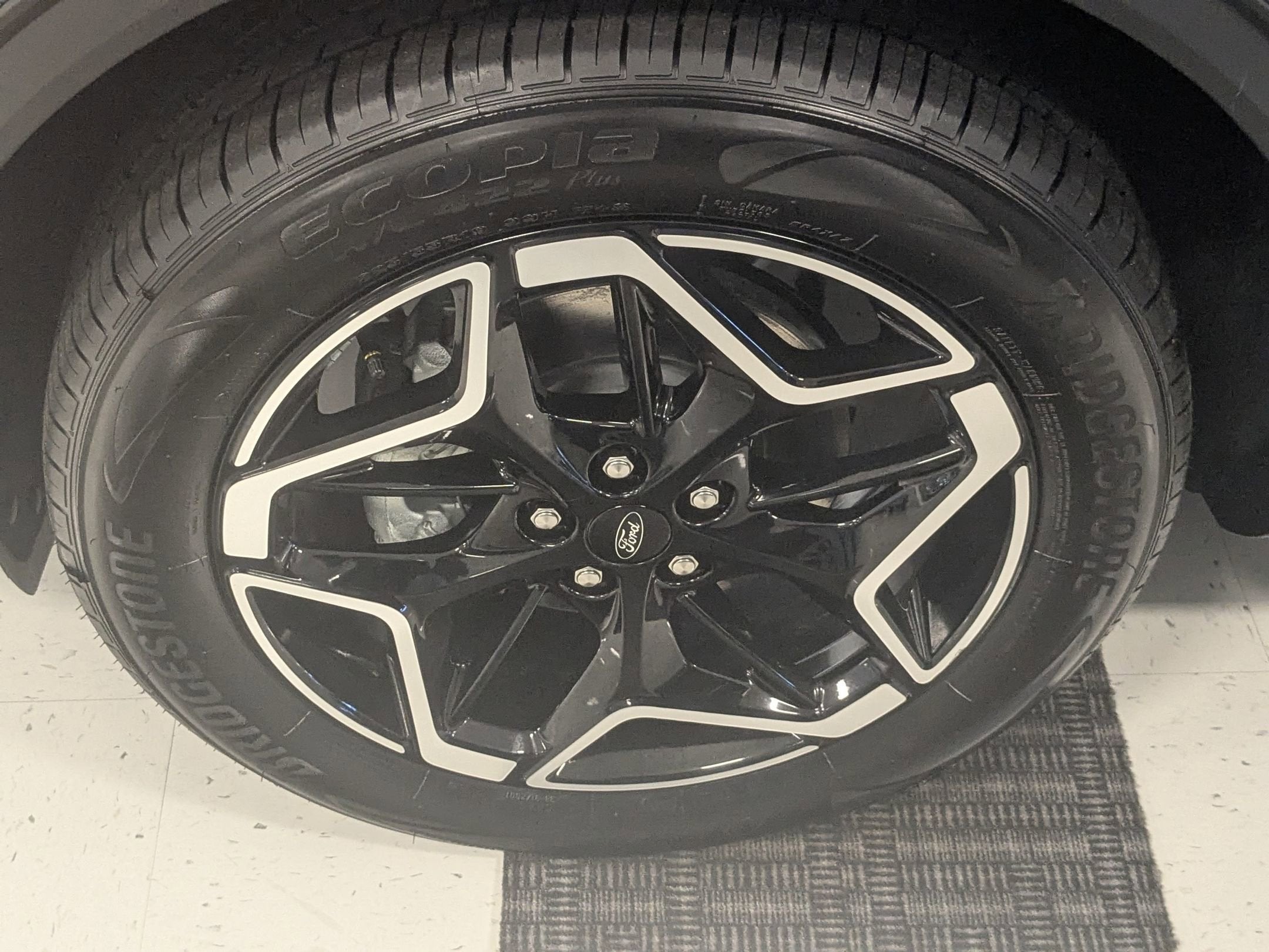 2026 Ford Escape Platinum