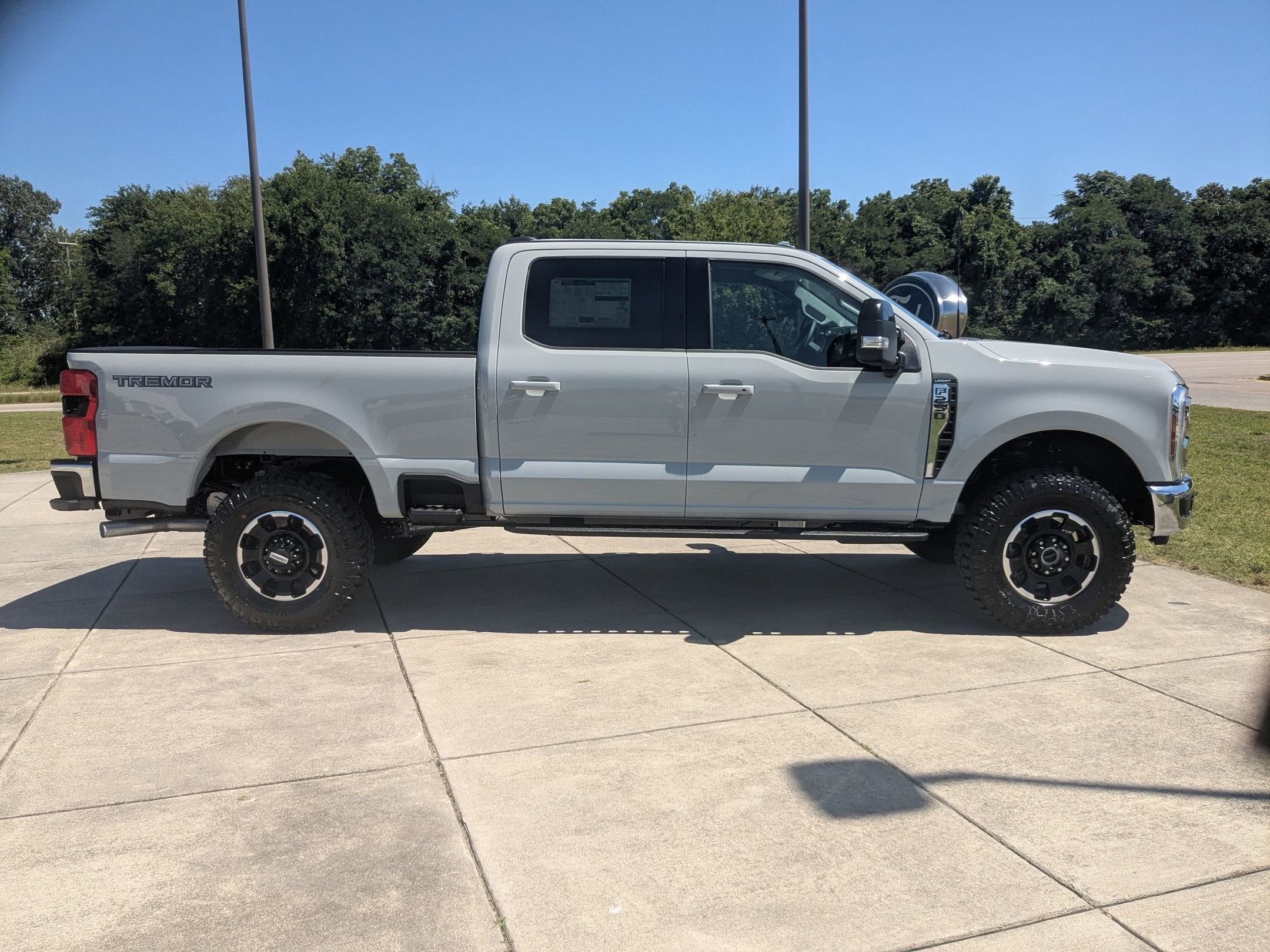 2026 Ford Super Duty F-250 SRW LARIAT