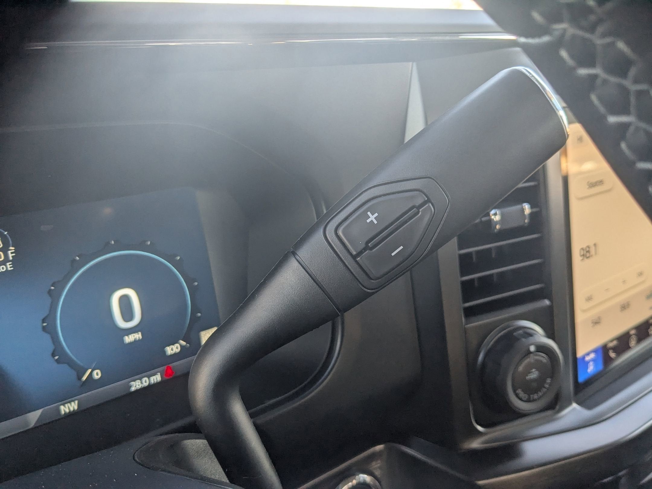 2025 Ford Super Duty F-350 SRW LARIAT