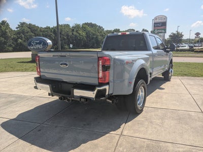 2026 Ford Super Duty F-350 DRW LARIAT