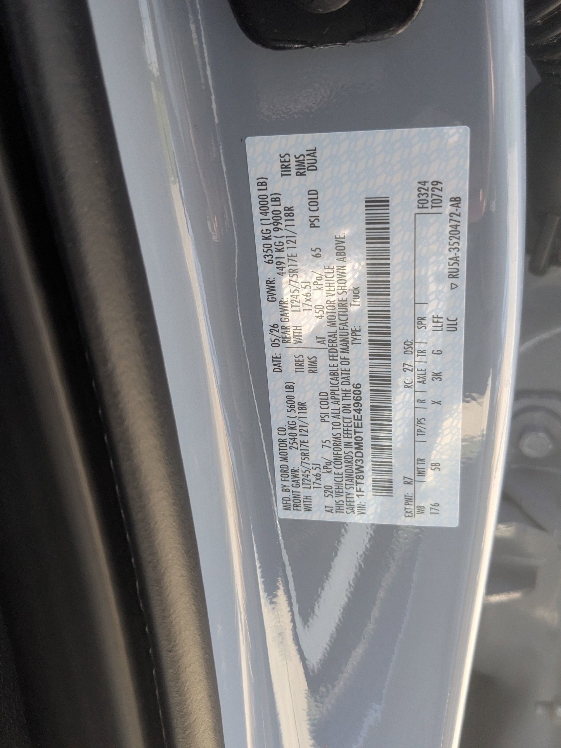 2026 Ford Super Duty F-350 DRW LARIAT