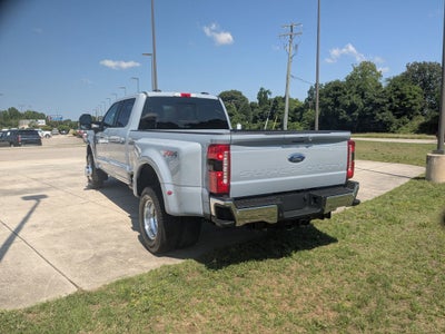 2026 Ford Super Duty F-350 DRW LARIAT