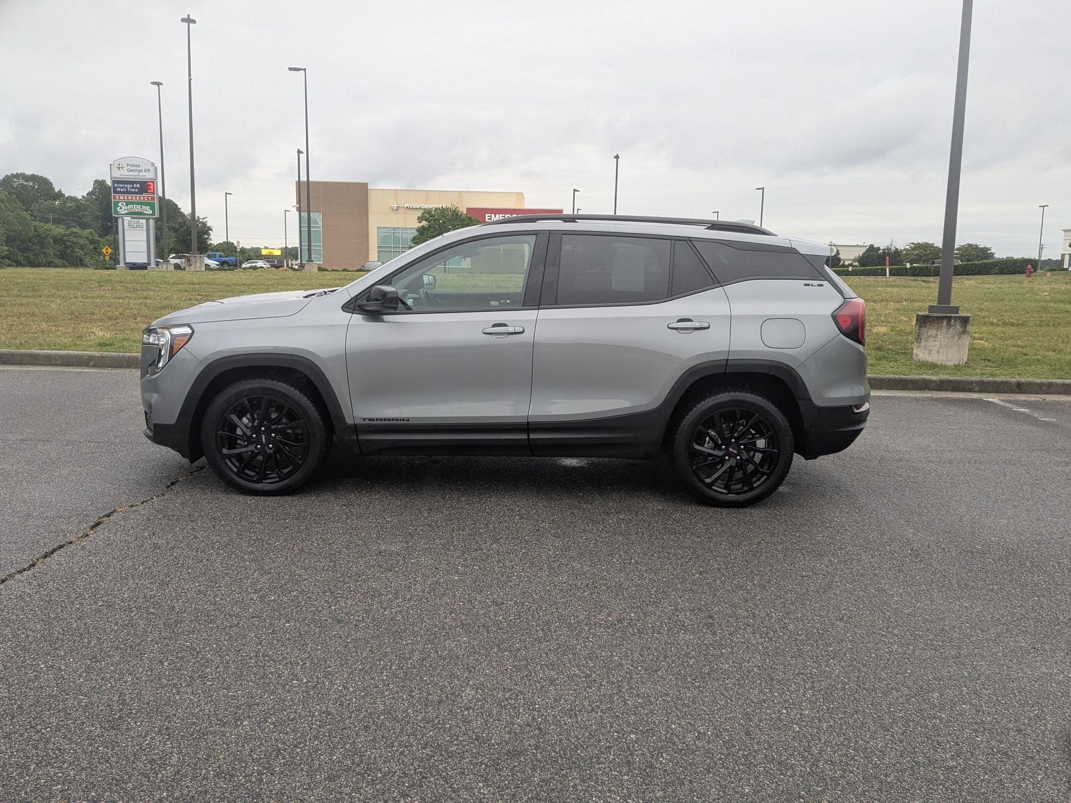 2023 GMC Terrain SLE