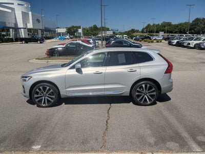 2023 Volvo XC60 Ultimate Bright Theme