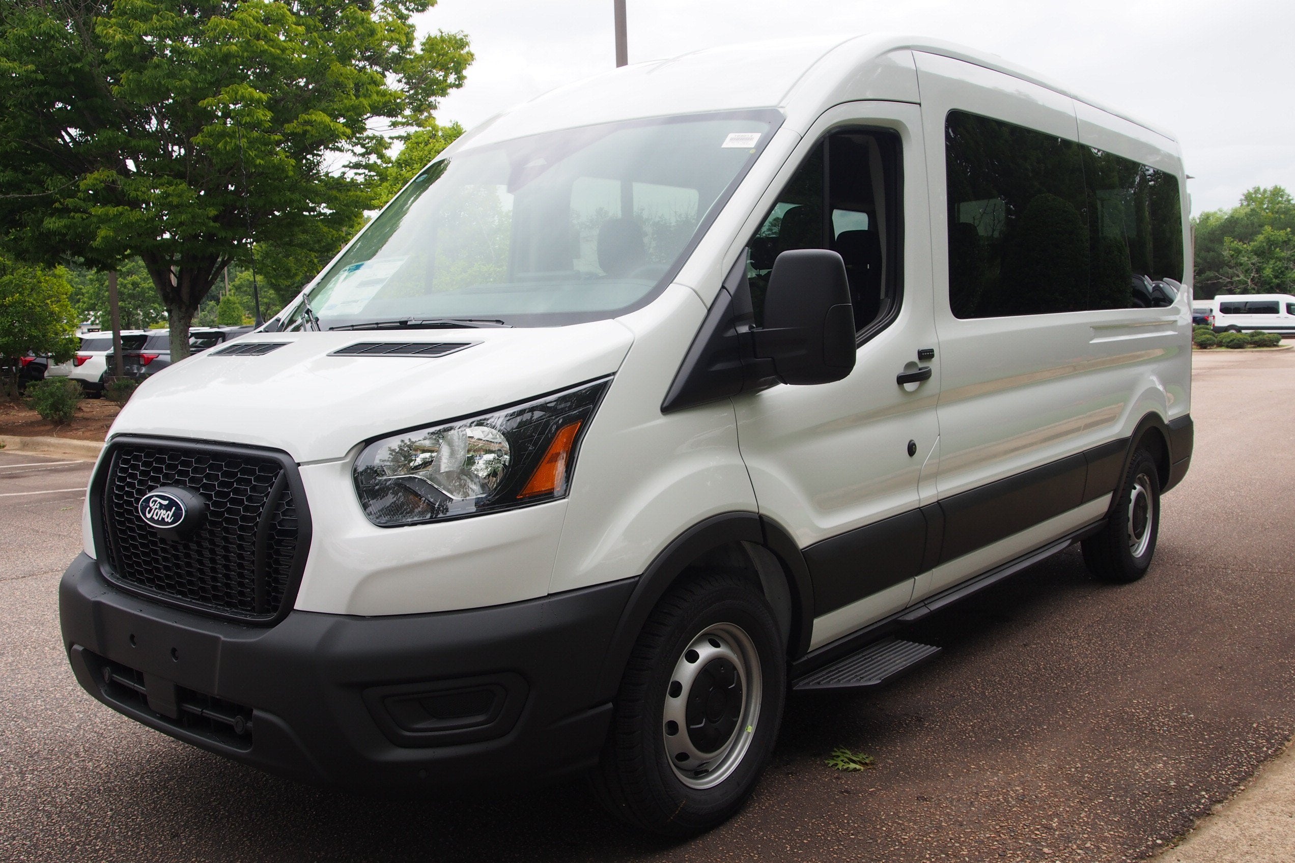2026 Ford Transit Passenger Wagon XL