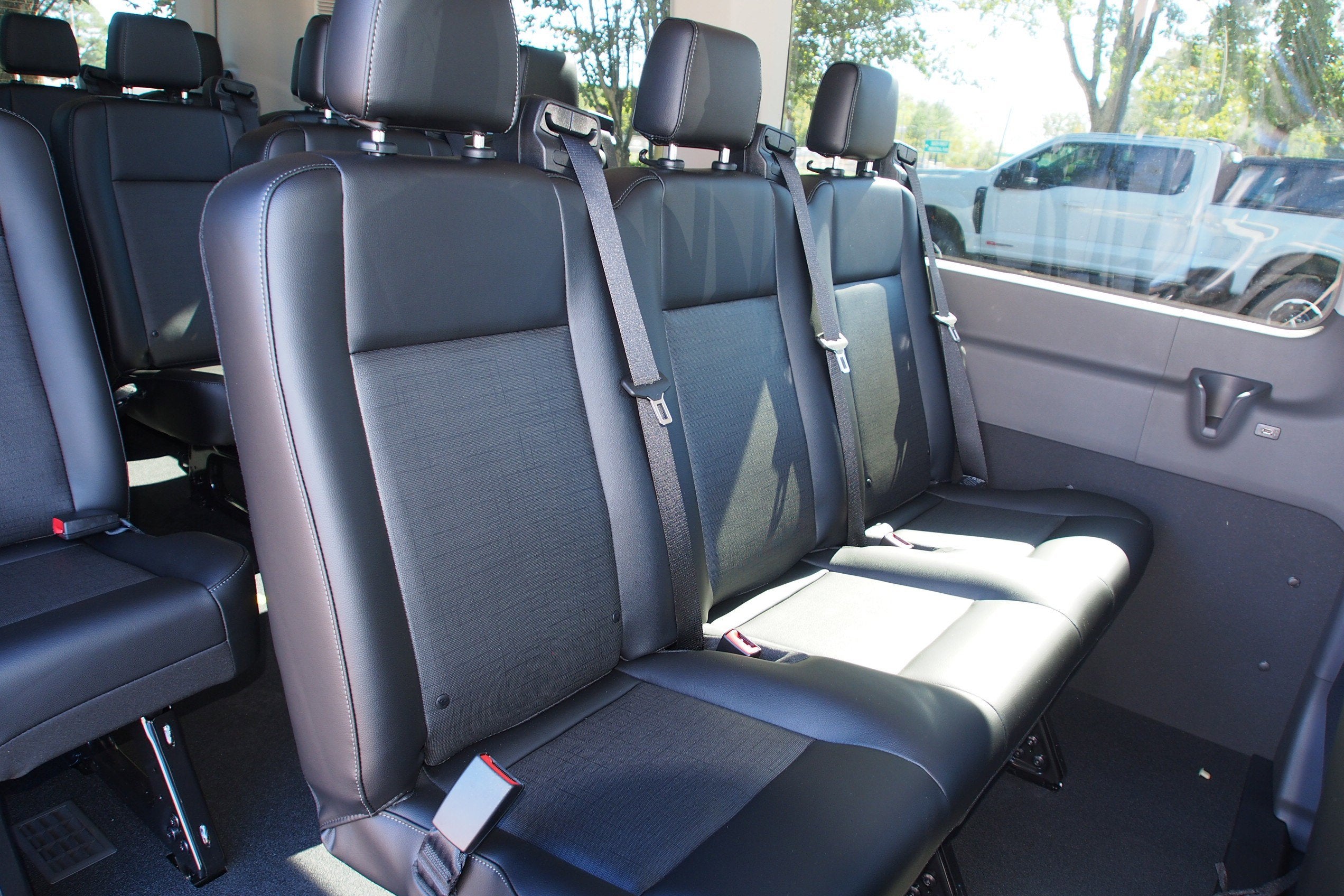 2025 Ford Transit Passenger Wagon XL