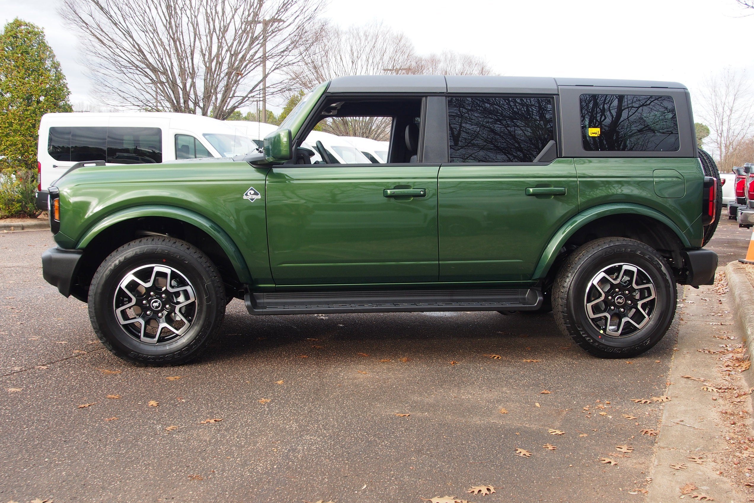 2025 Ford Bronco Outer Banks