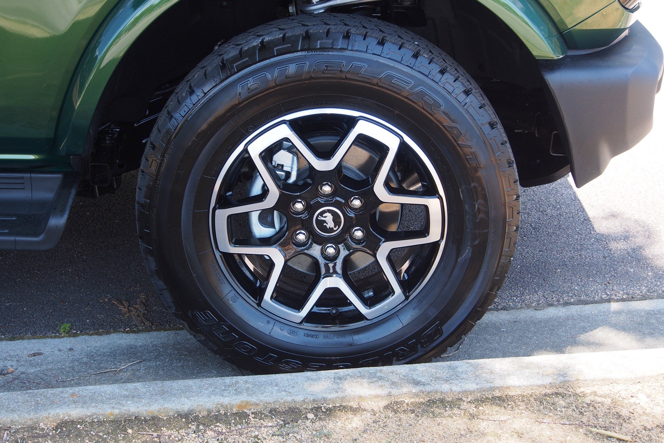 2025 Ford Bronco Outer Banks - Crossroads Courtesy Demo