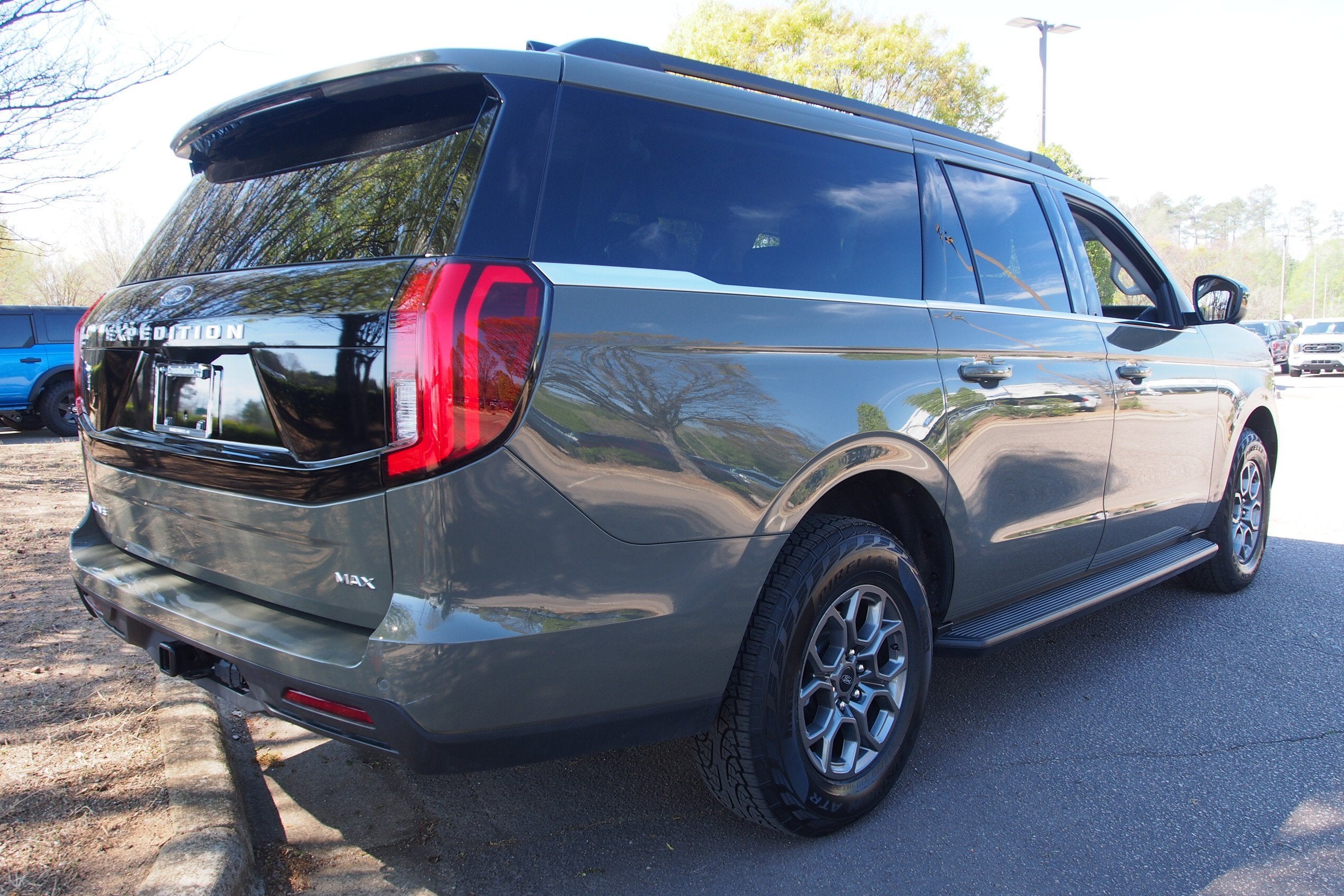 2025 Ford Expedition Max Active