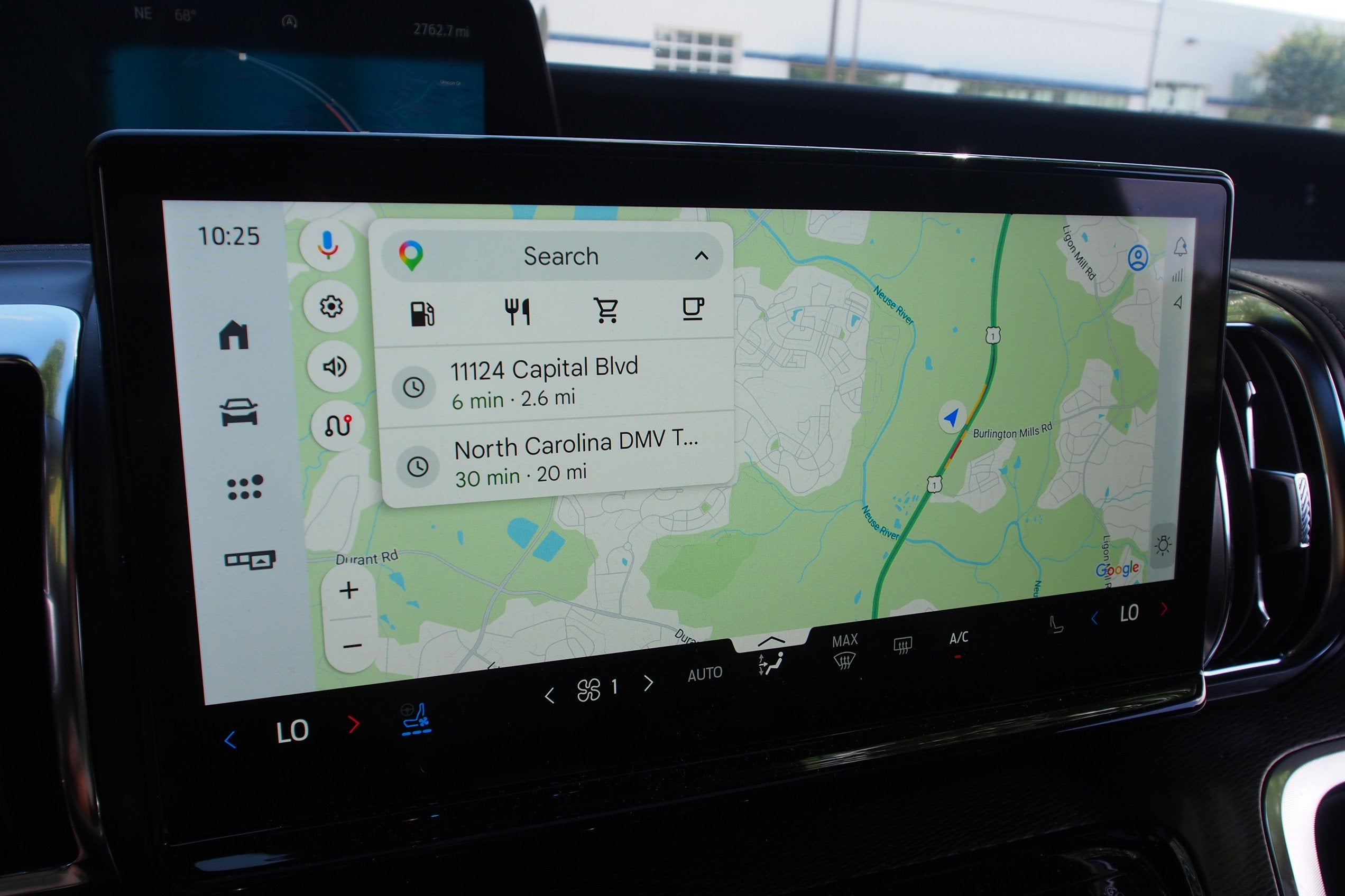 2026 Ford Expedition Platinum - Crossroads Courtesy Demo