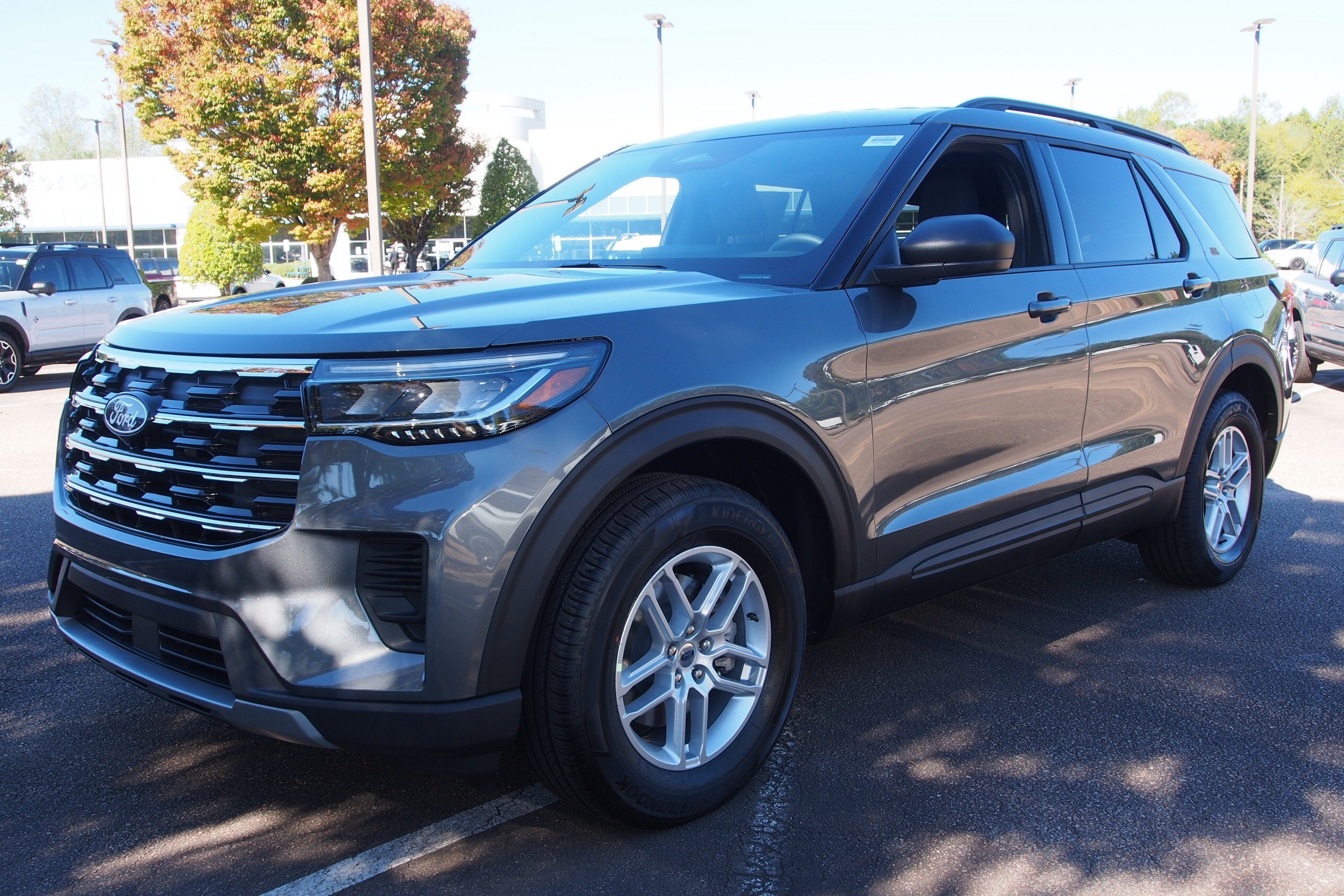 2027 Ford Explorer Active w/200A Pkg