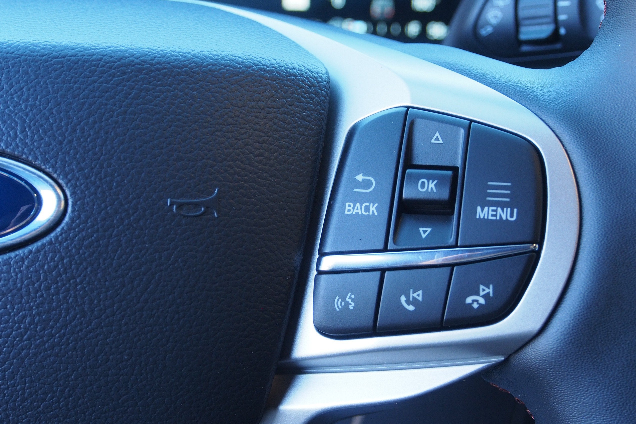 2027 Ford Explorer Active w/200A Pkg