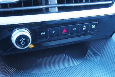 2027 Ford Explorer Active w/200A Pkg