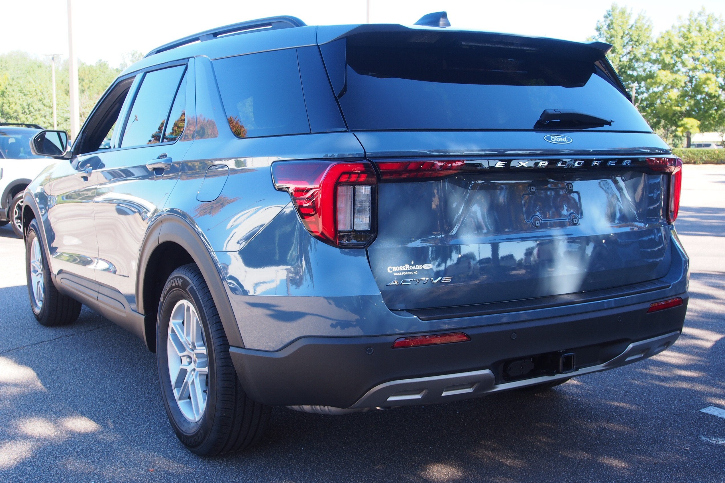 2027 Ford Explorer Active w/200A Pkg