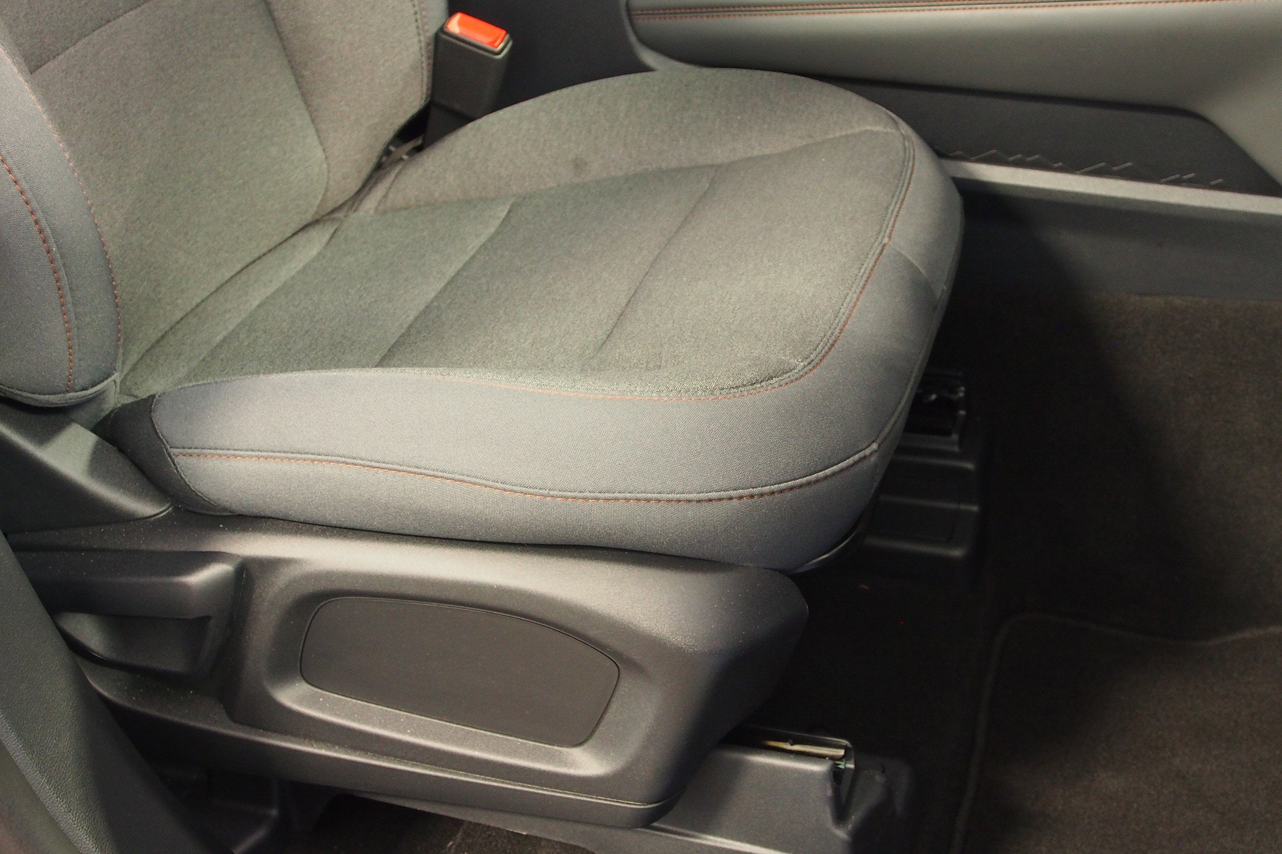 2026 Ford Explorer Active - Crossroads Courtesy Demo