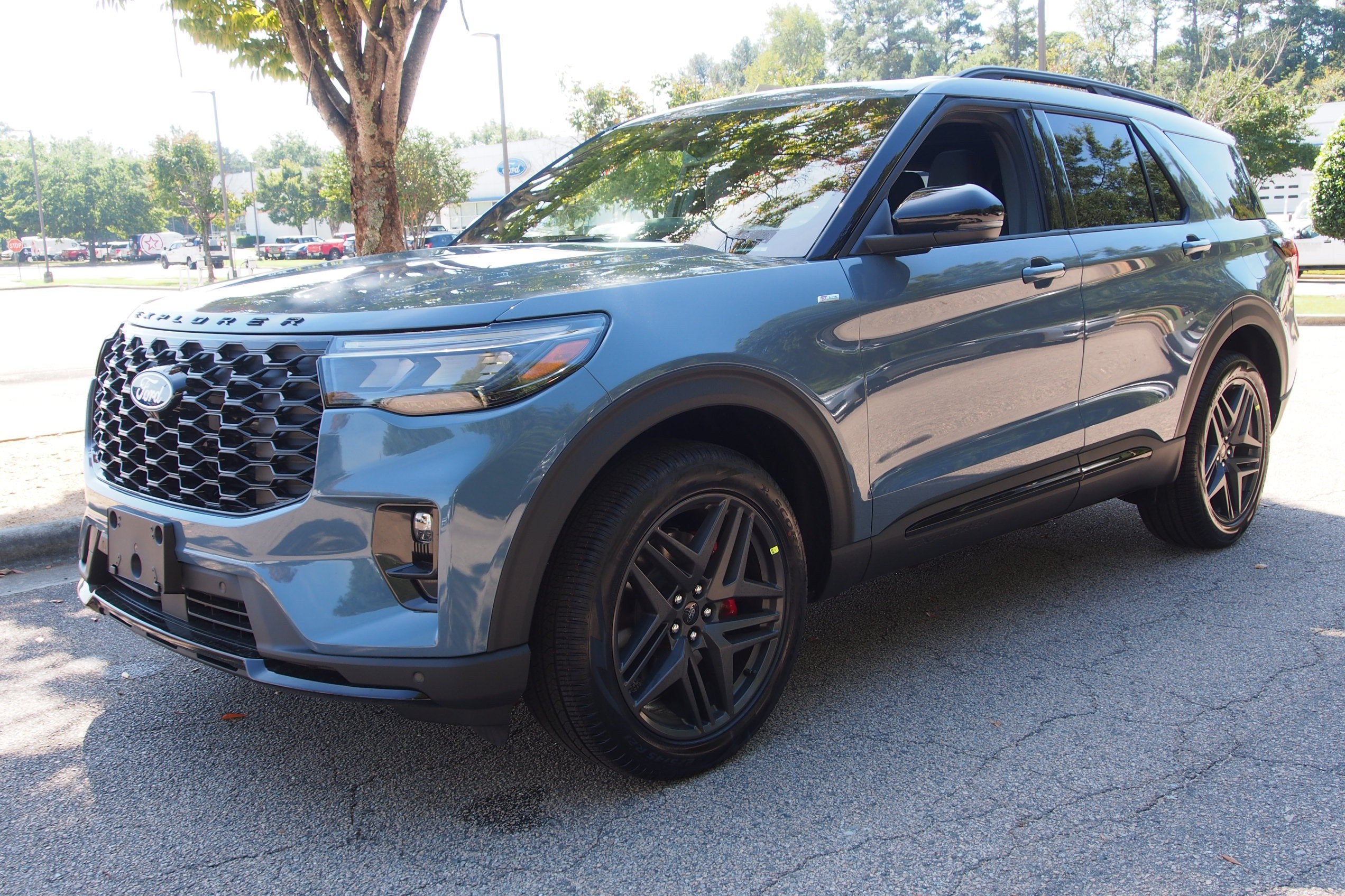 2027 Ford Explorer ST-Line