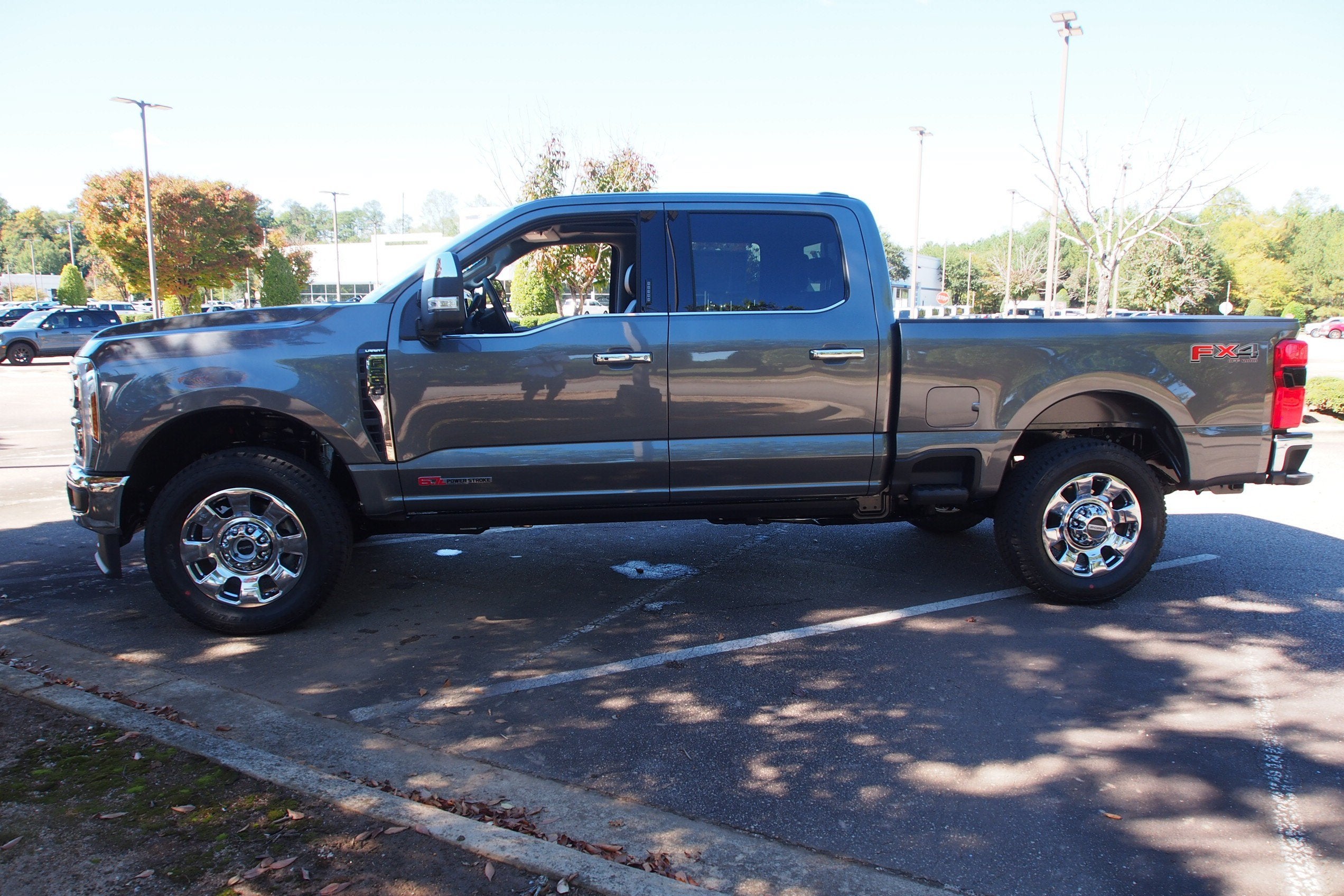 2027 Ford Super Duty F-250 SRW LARIAT