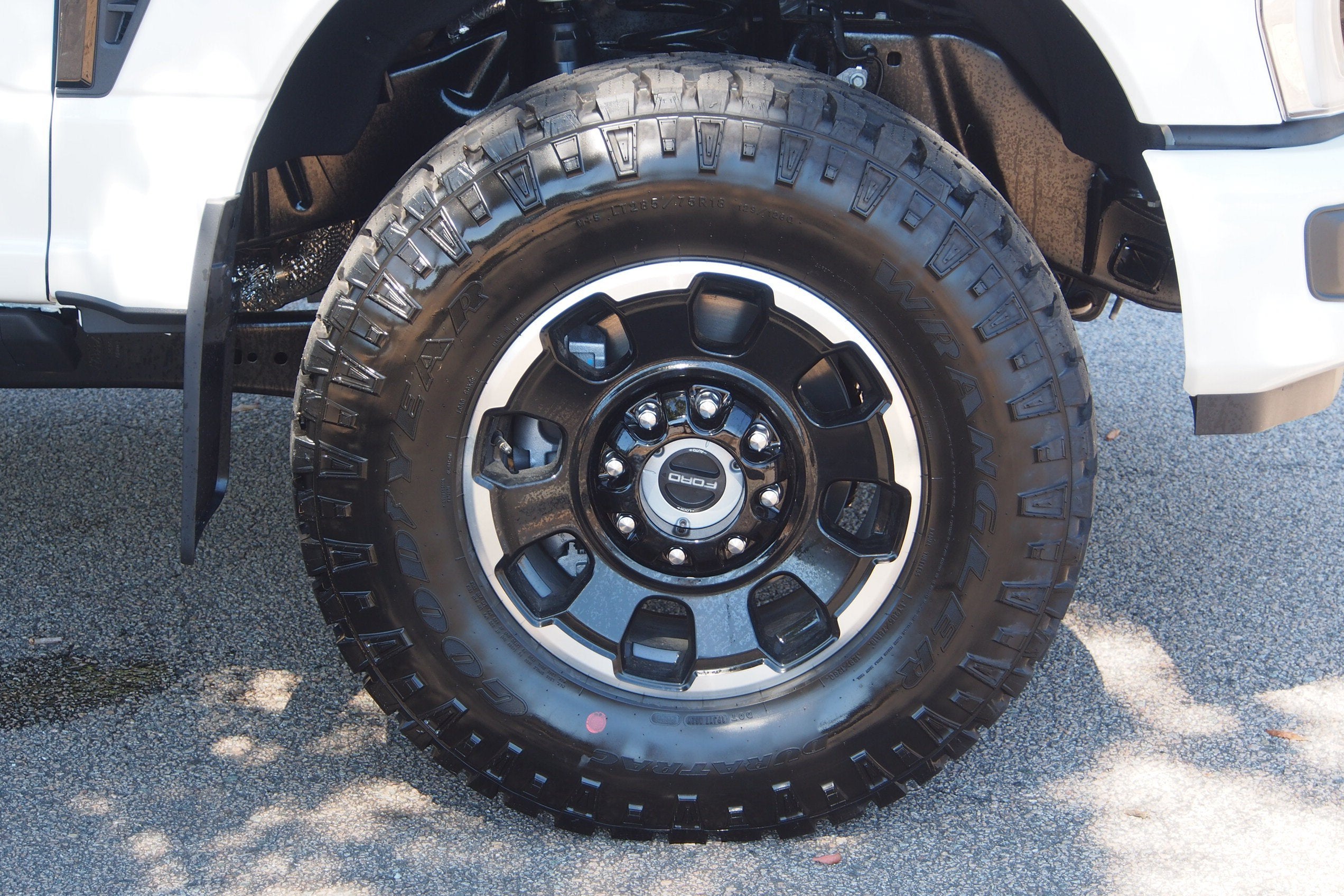2027 Ford Super Duty F-250 SRW Platinum